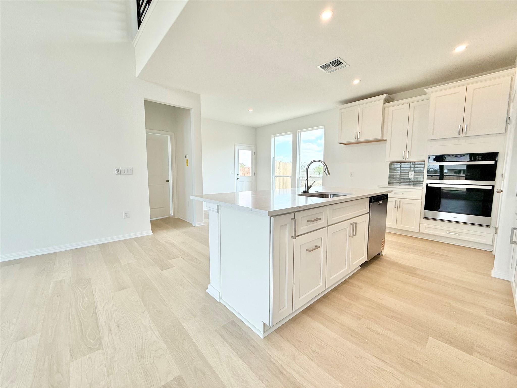 476 Young St, Buda, TX 78610