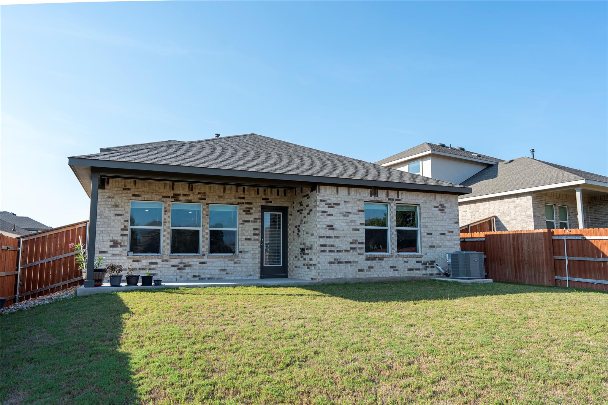 2428 Hackamore Dr, Leander, TX 78628