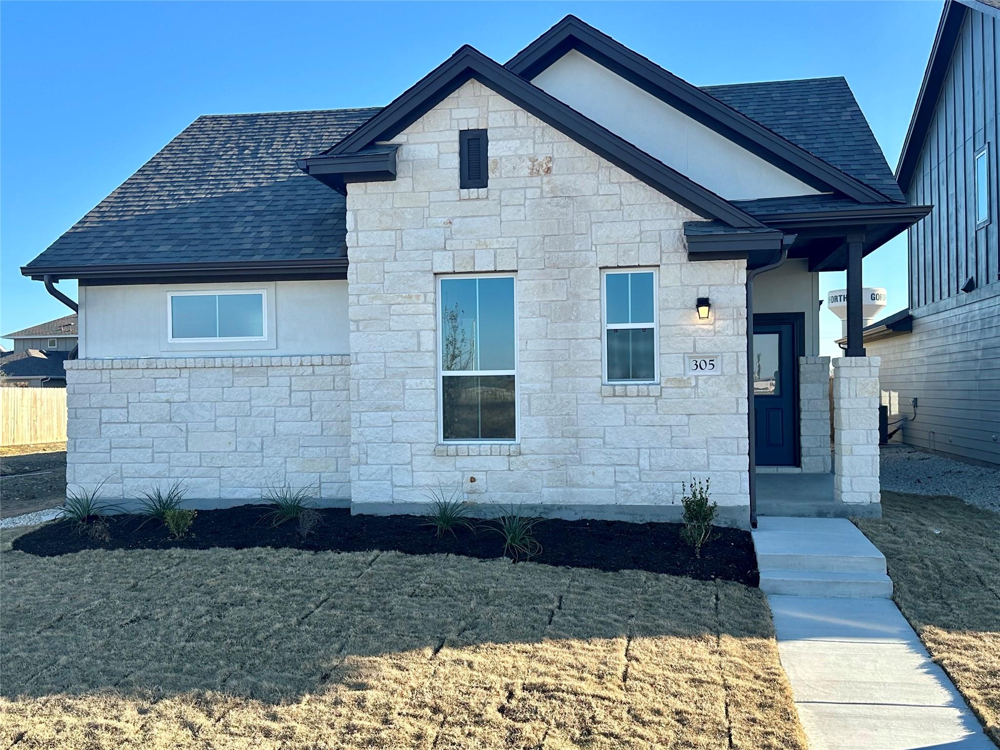 305 Porter Country Pkwy, Buda, TX 78610
