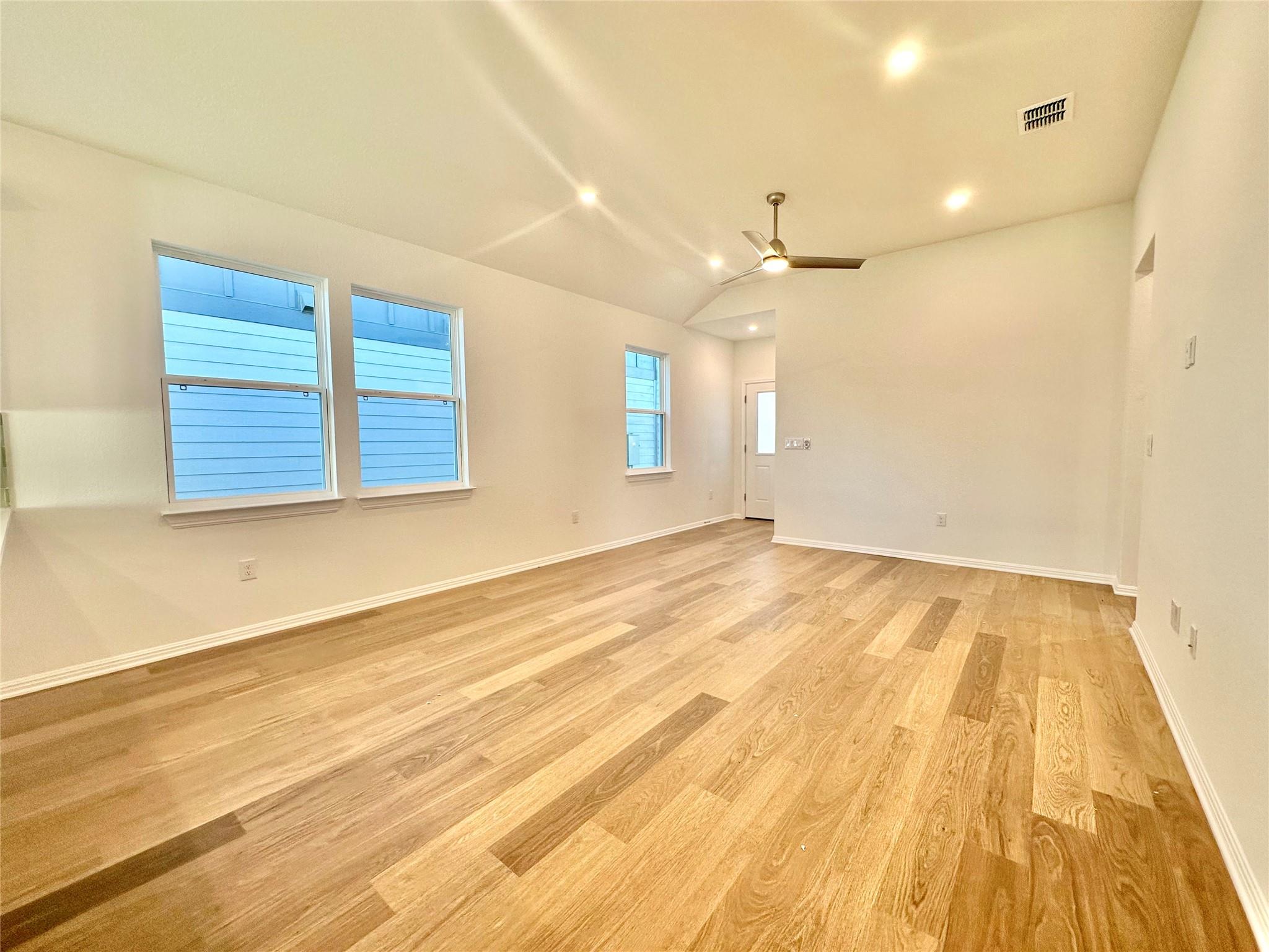 305 Porter Country Pkwy, Buda, TX 78610