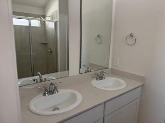 131 Holmby Dr, Hutto, TX 78634