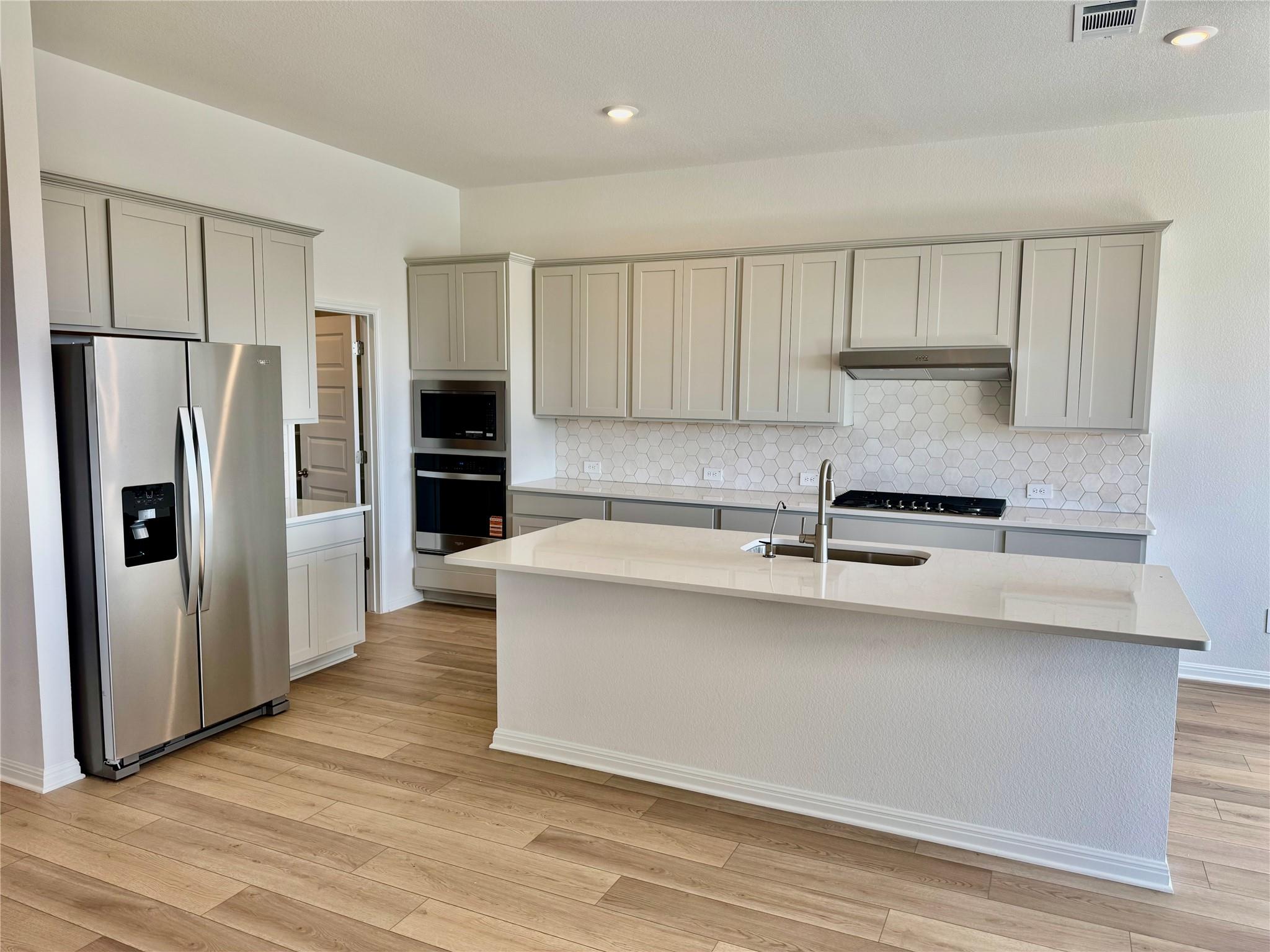 175 Pendleton Dr, Kyle, TX 78640