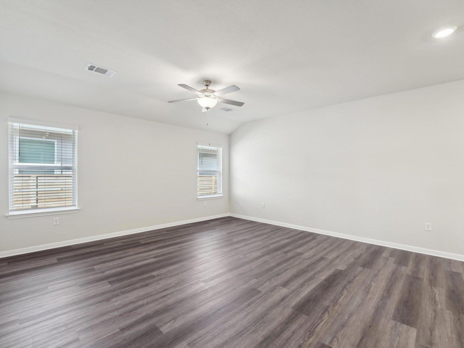 112 Maple Hedge Rd, Hutto, TX 78634