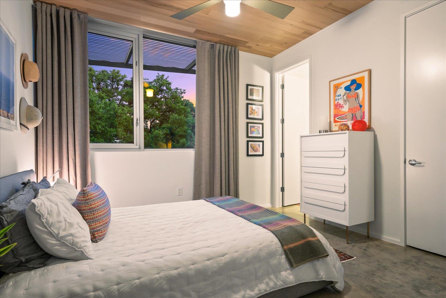 2301 S 5th St # 11, Austin, TX 78704