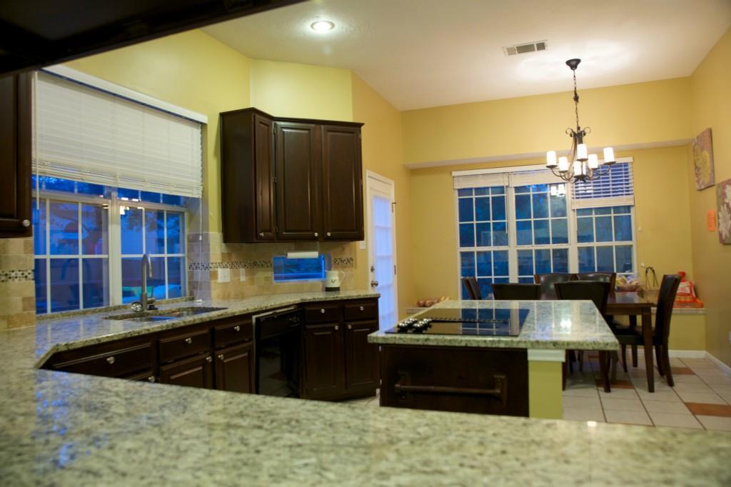 11580 Cedarcliffe Dr, Austin, TX 78750