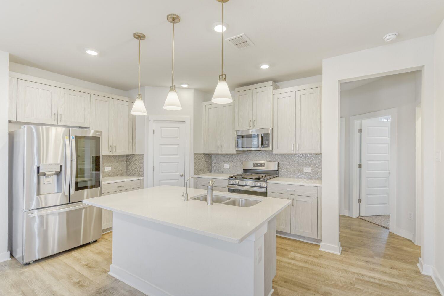 315 Garner Dr, Kyle, TX 78640