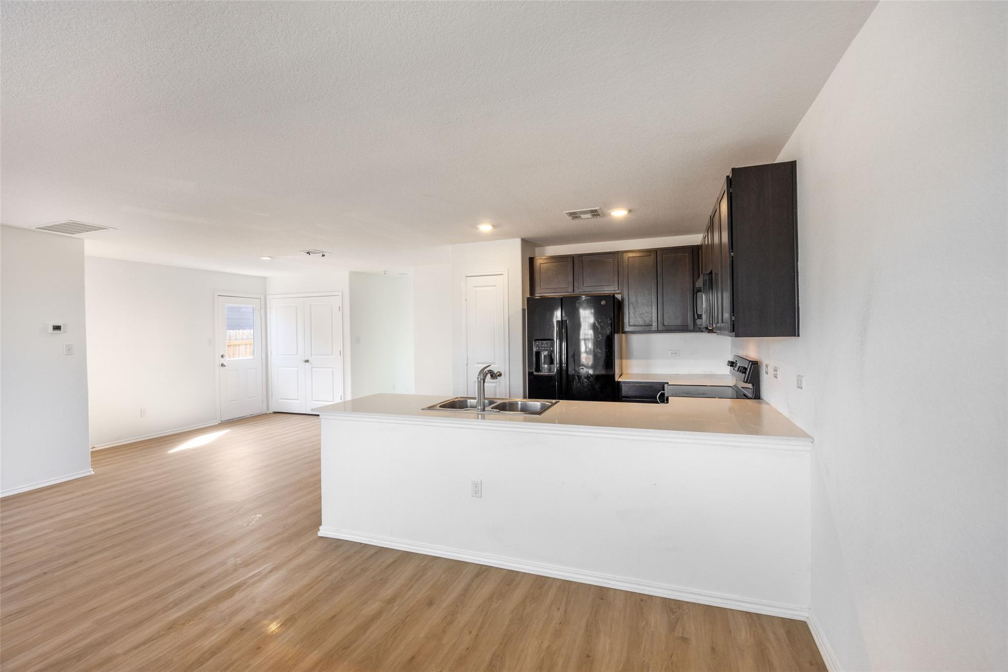 1125 Largemouth Ln, Bastrop, TX 78602