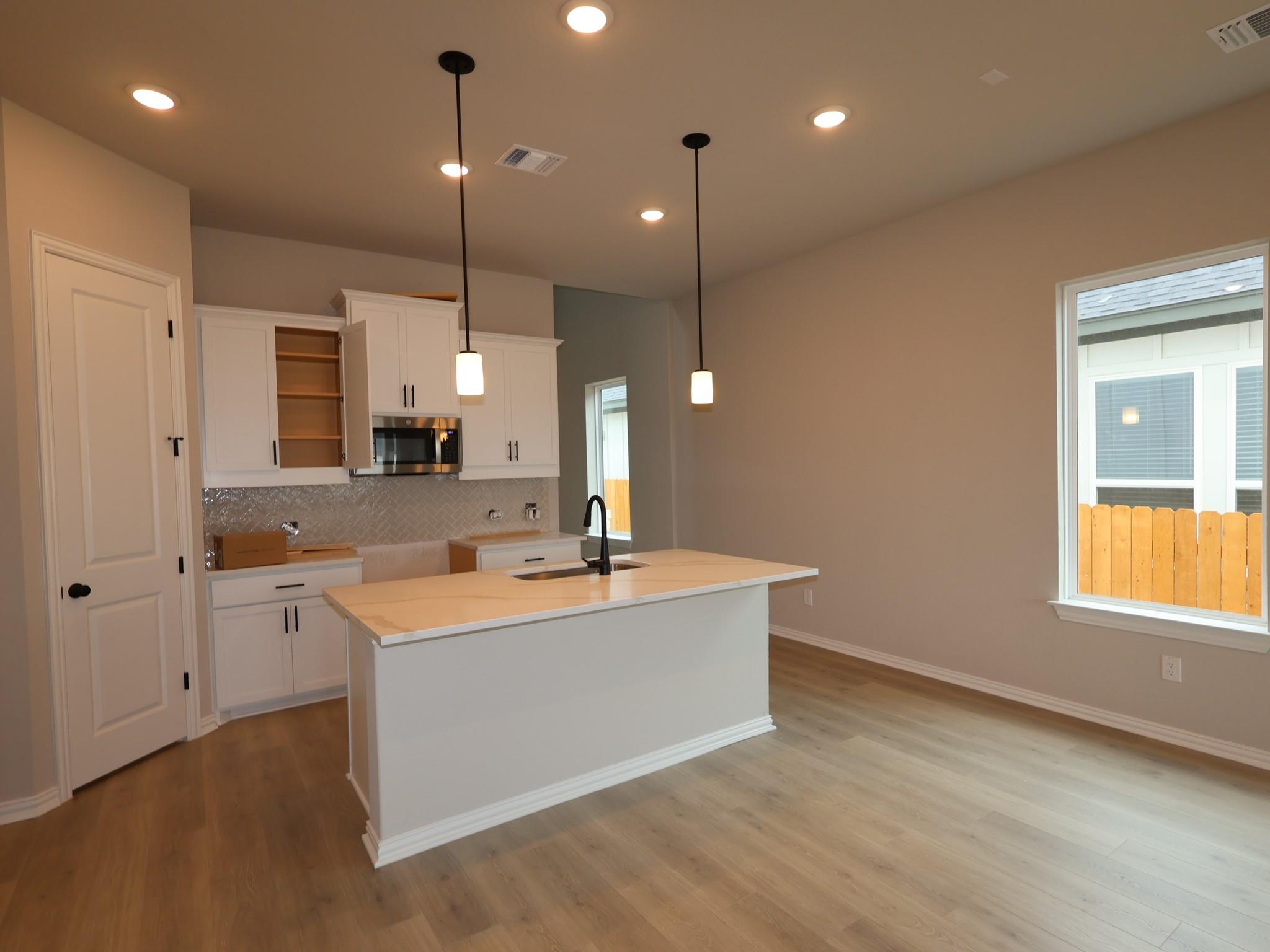 185 Grayson Elm Pass, Dripping Springs, TX 78620