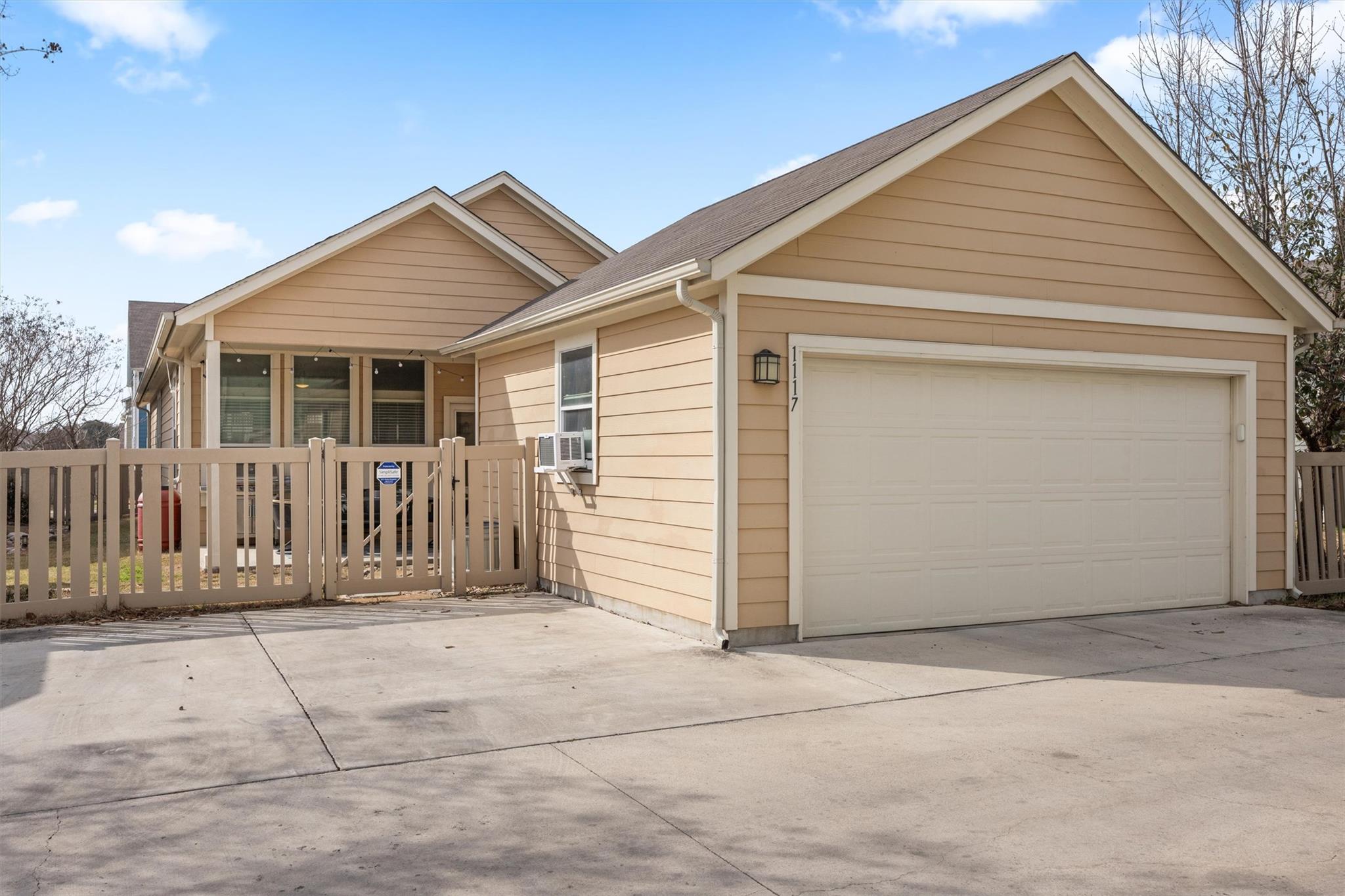 1117 Nevarez, Kyle, TX 78640