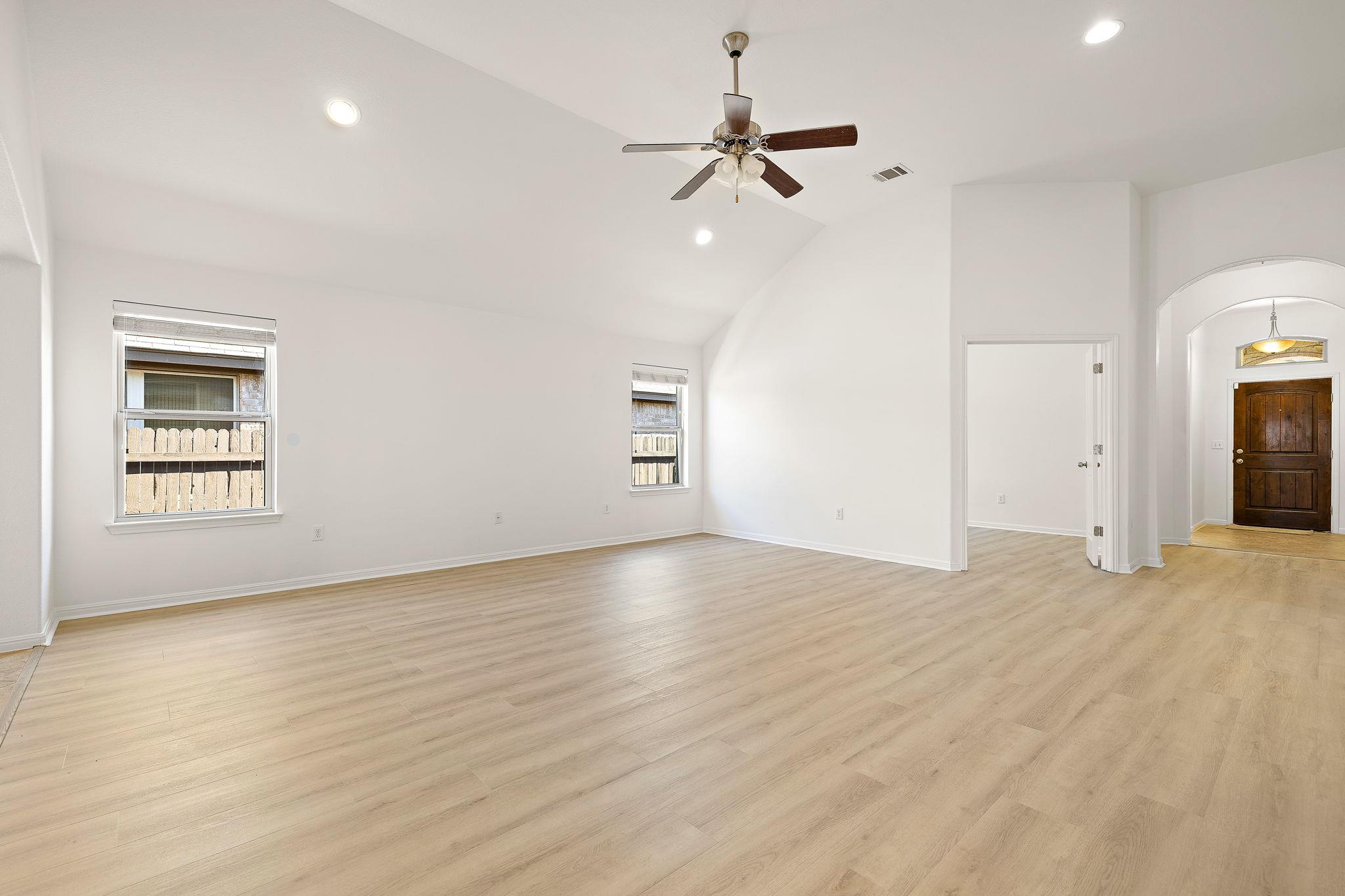 2008 Gabrielles Way, Manchaca, TX 78652