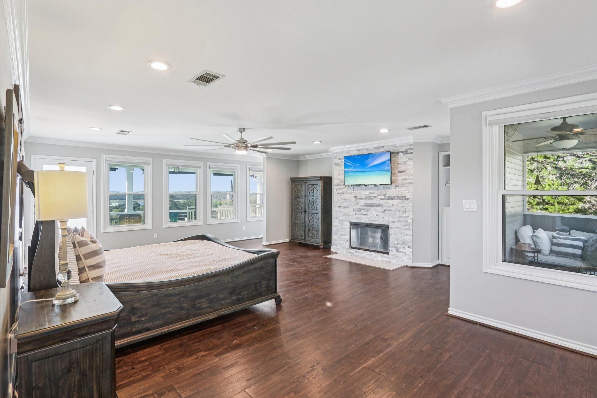 5101 Country Club Dr, Lago Vista, TX 78645