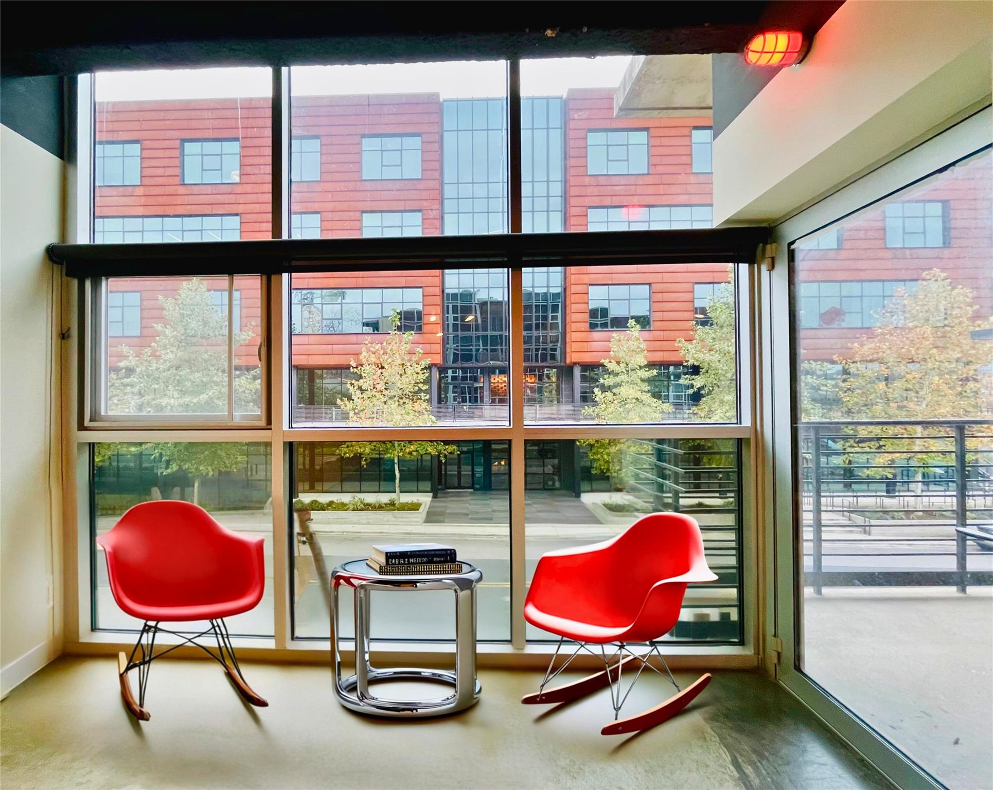 601 E Brushy St # 204, Austin, TX 78702