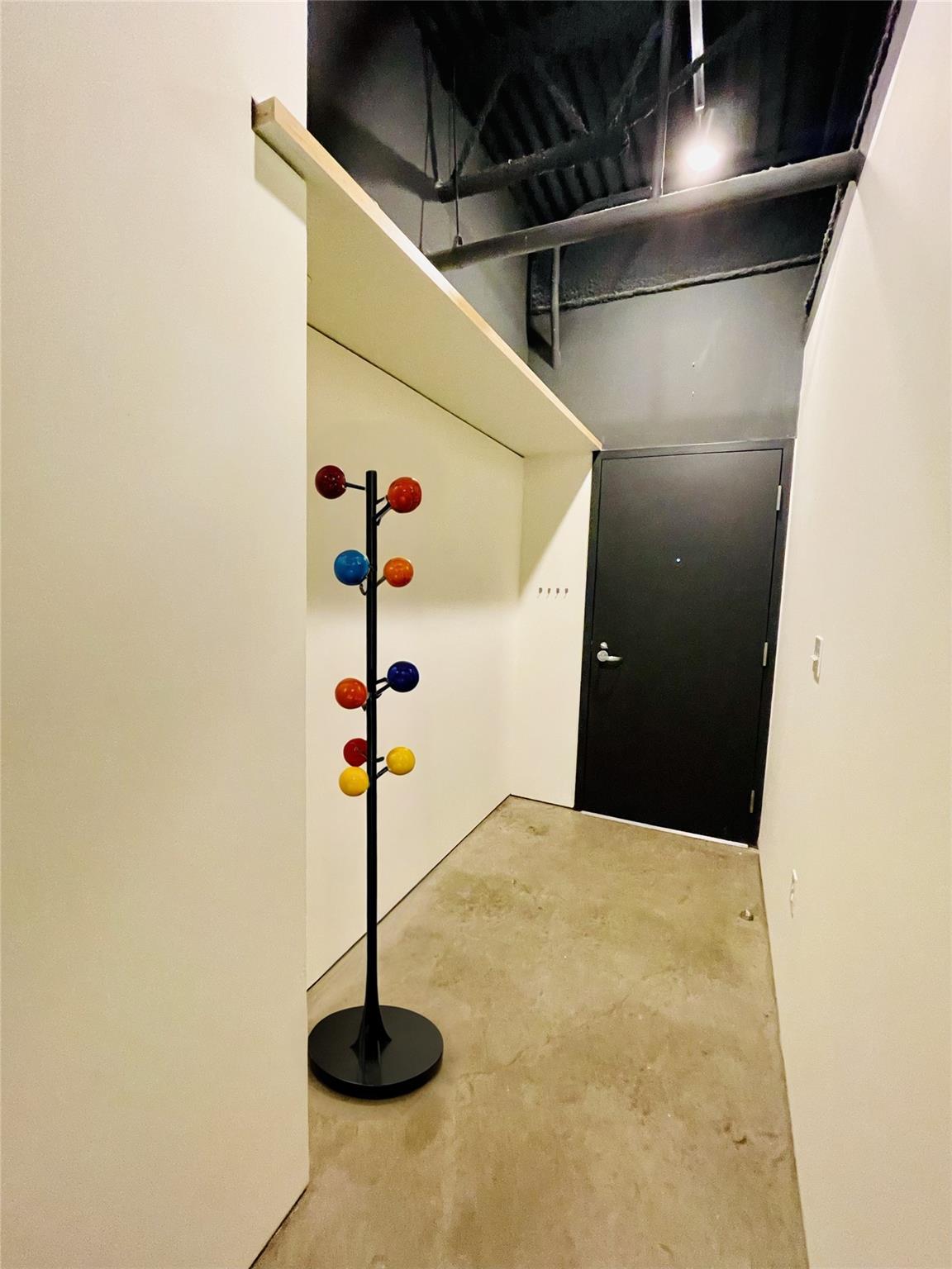 601 E Brushy St # 204, Austin, TX 78702