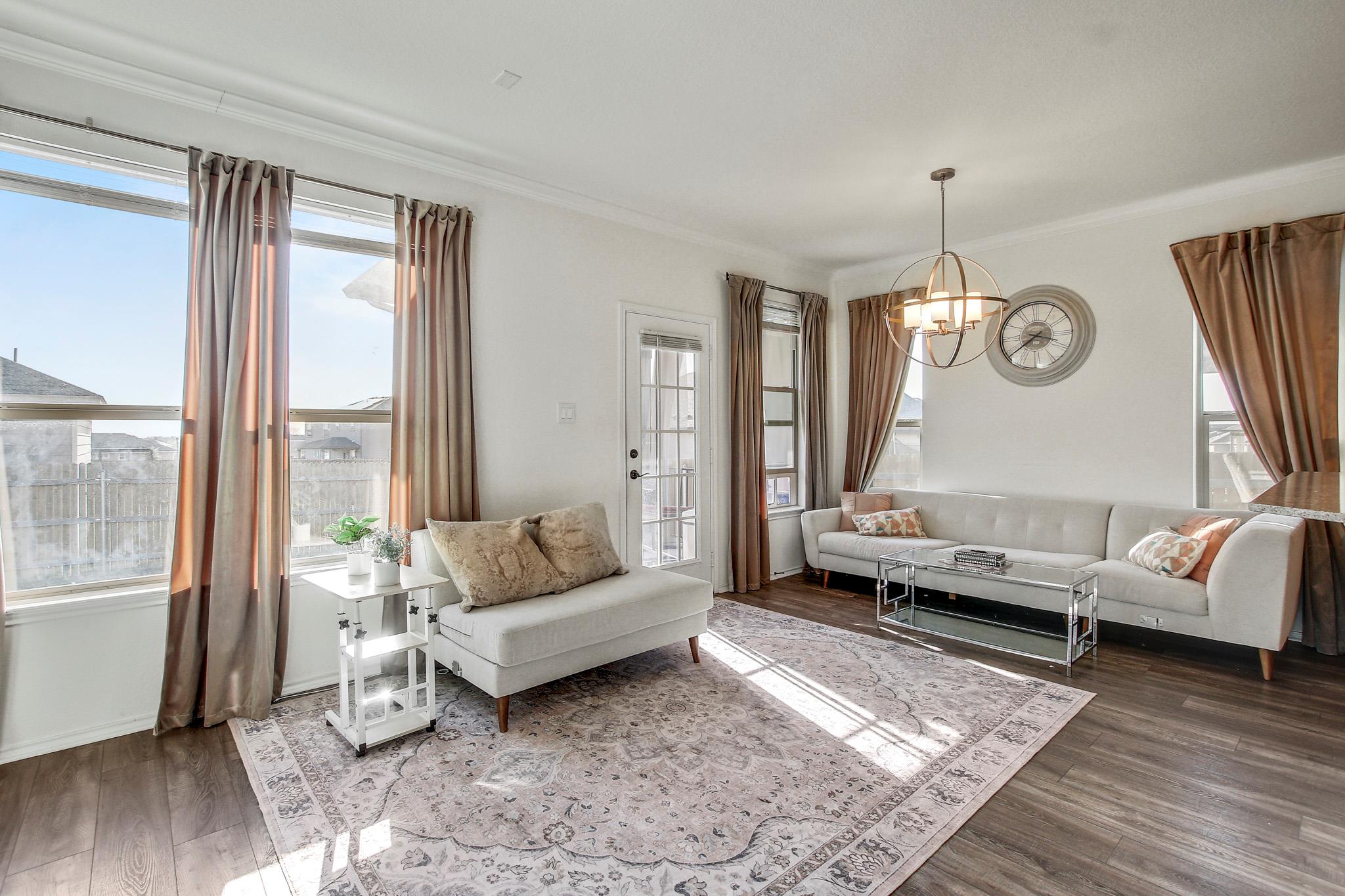 205 E Travers Stake Trl, Elgin, TX 78621