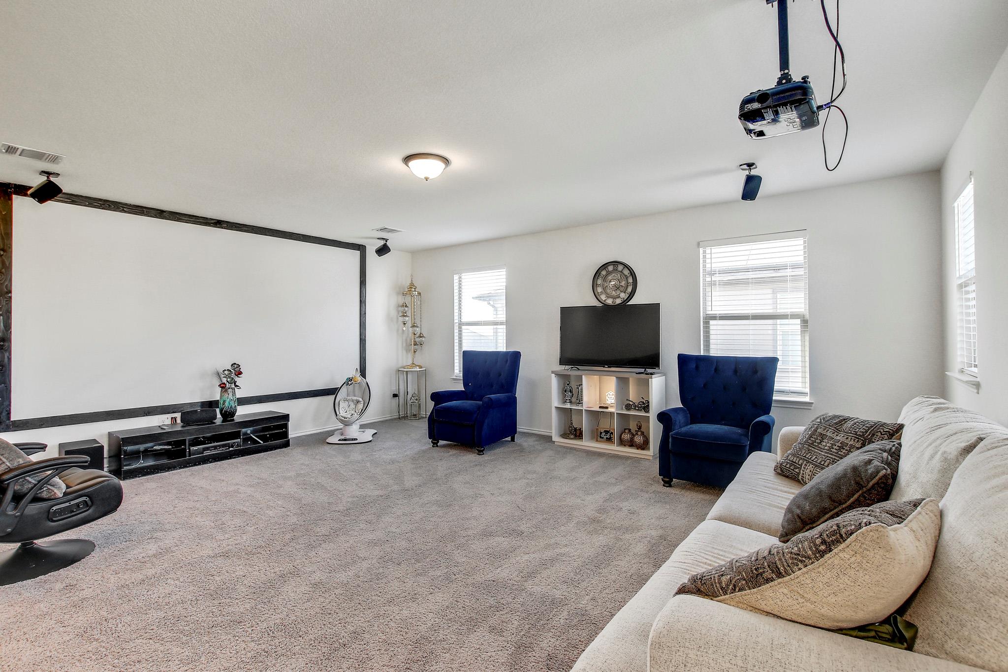 205 E Travers Stake Trl, Elgin, TX 78621