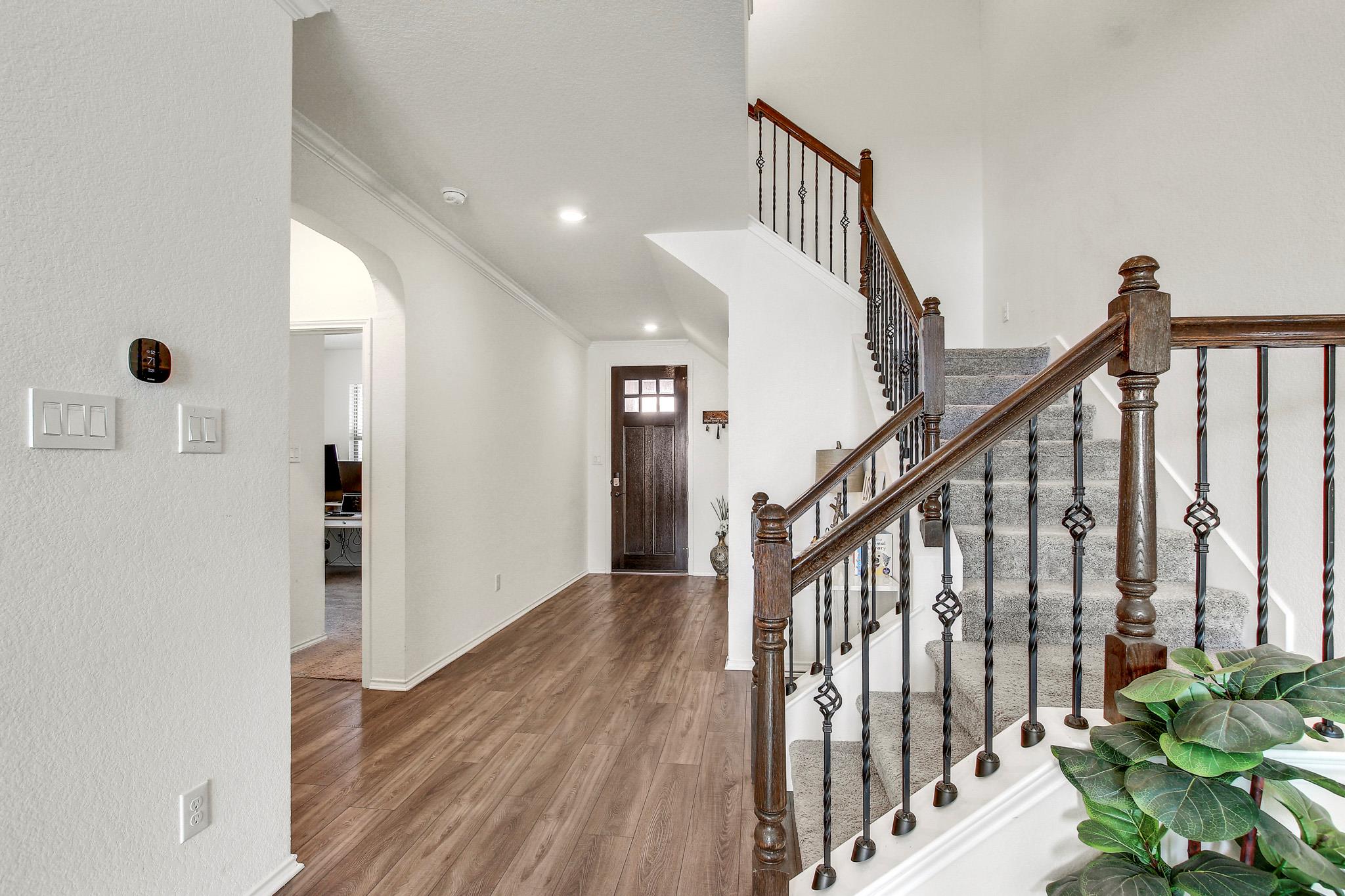 205 E Travers Stake Trl, Elgin, TX 78621