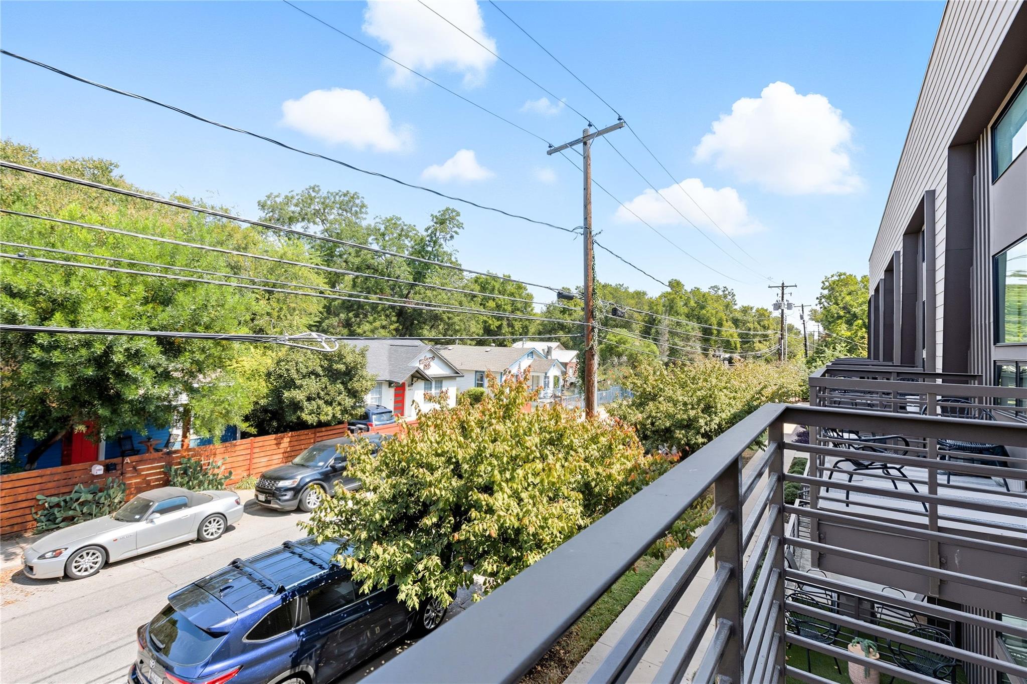 49 Navasota St # 205, Austin, TX 78702