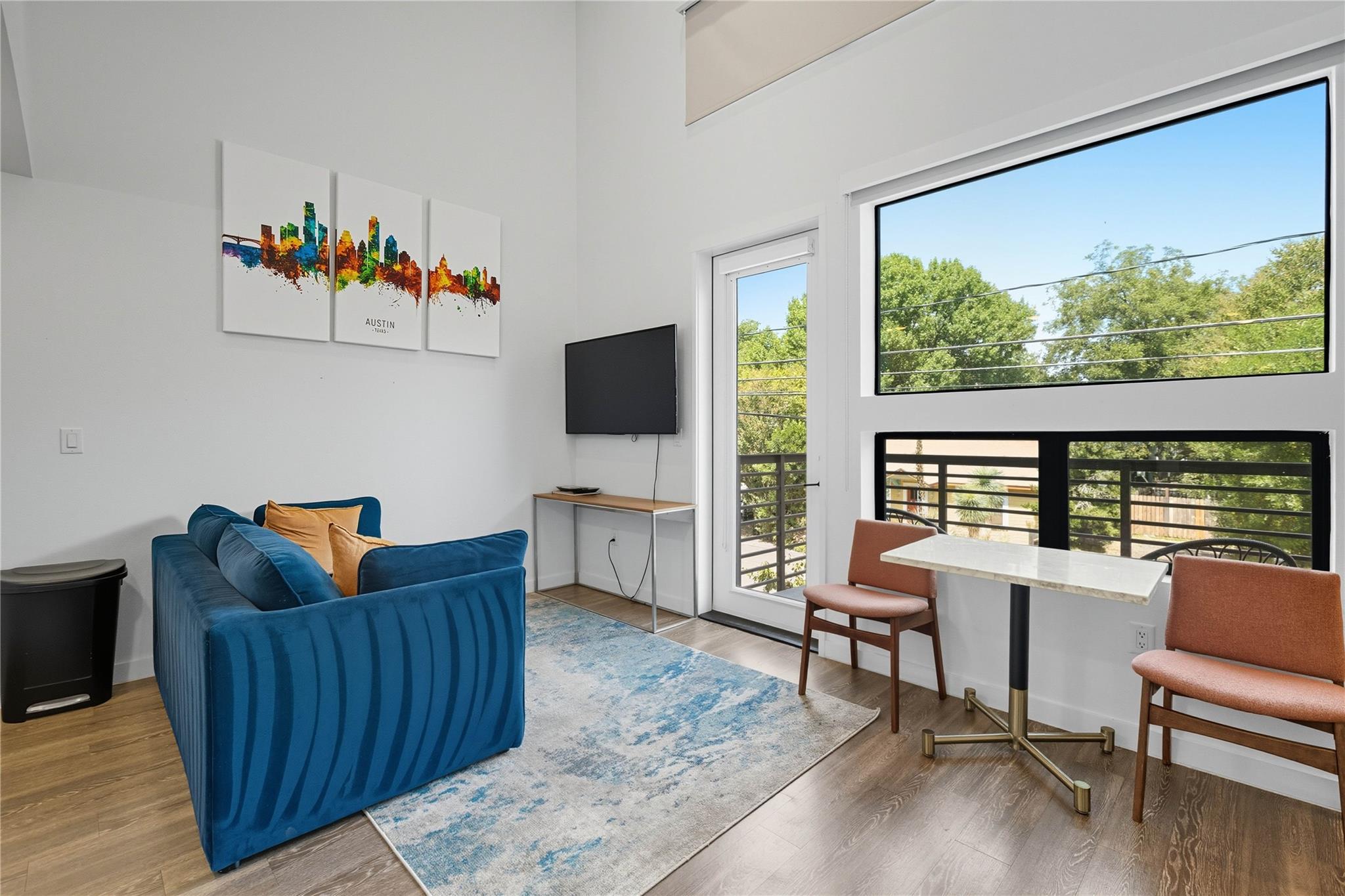 49 Navasota St # 205, Austin, TX 78702