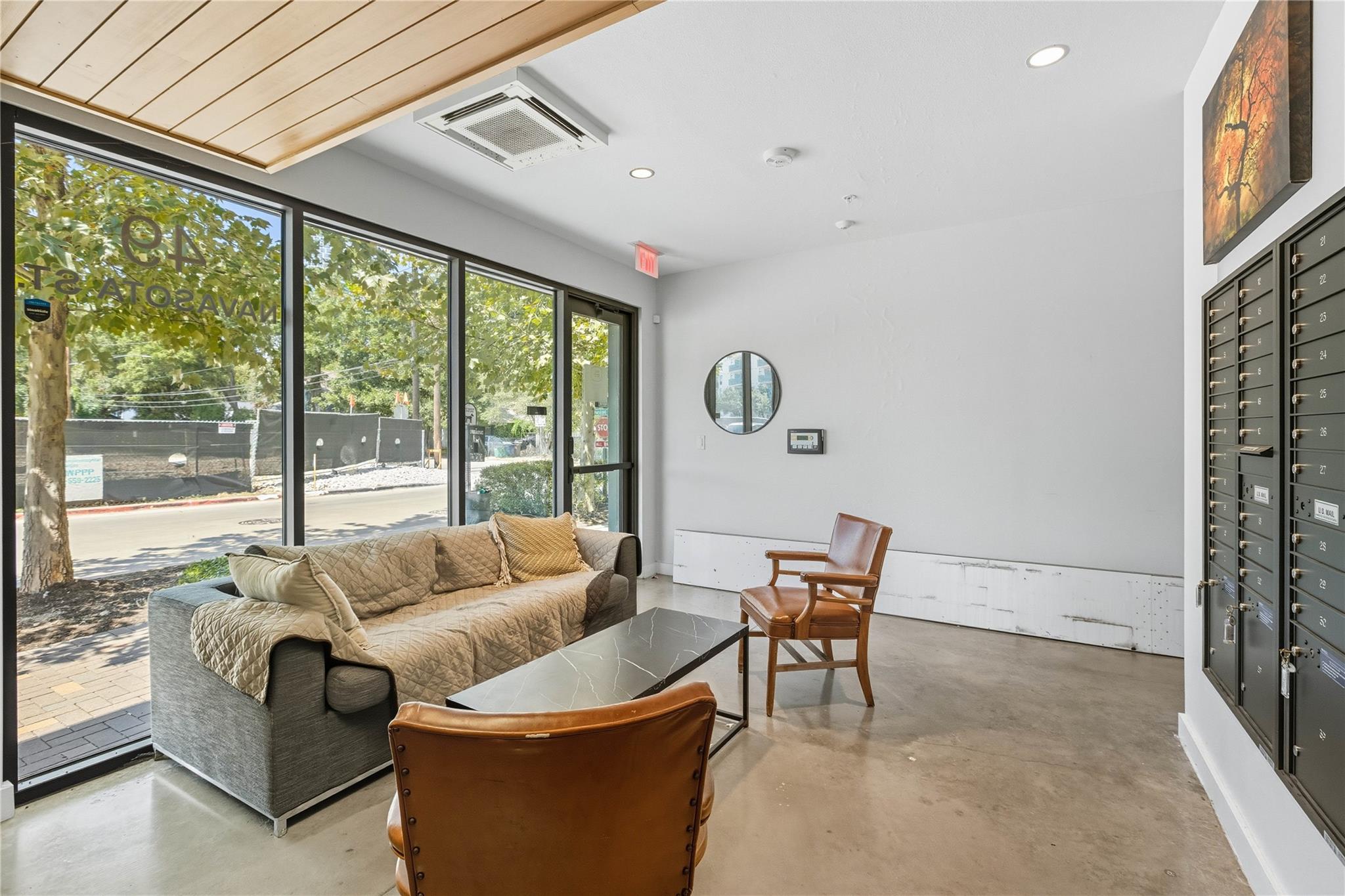 49 Navasota St # 205, Austin, TX 78702