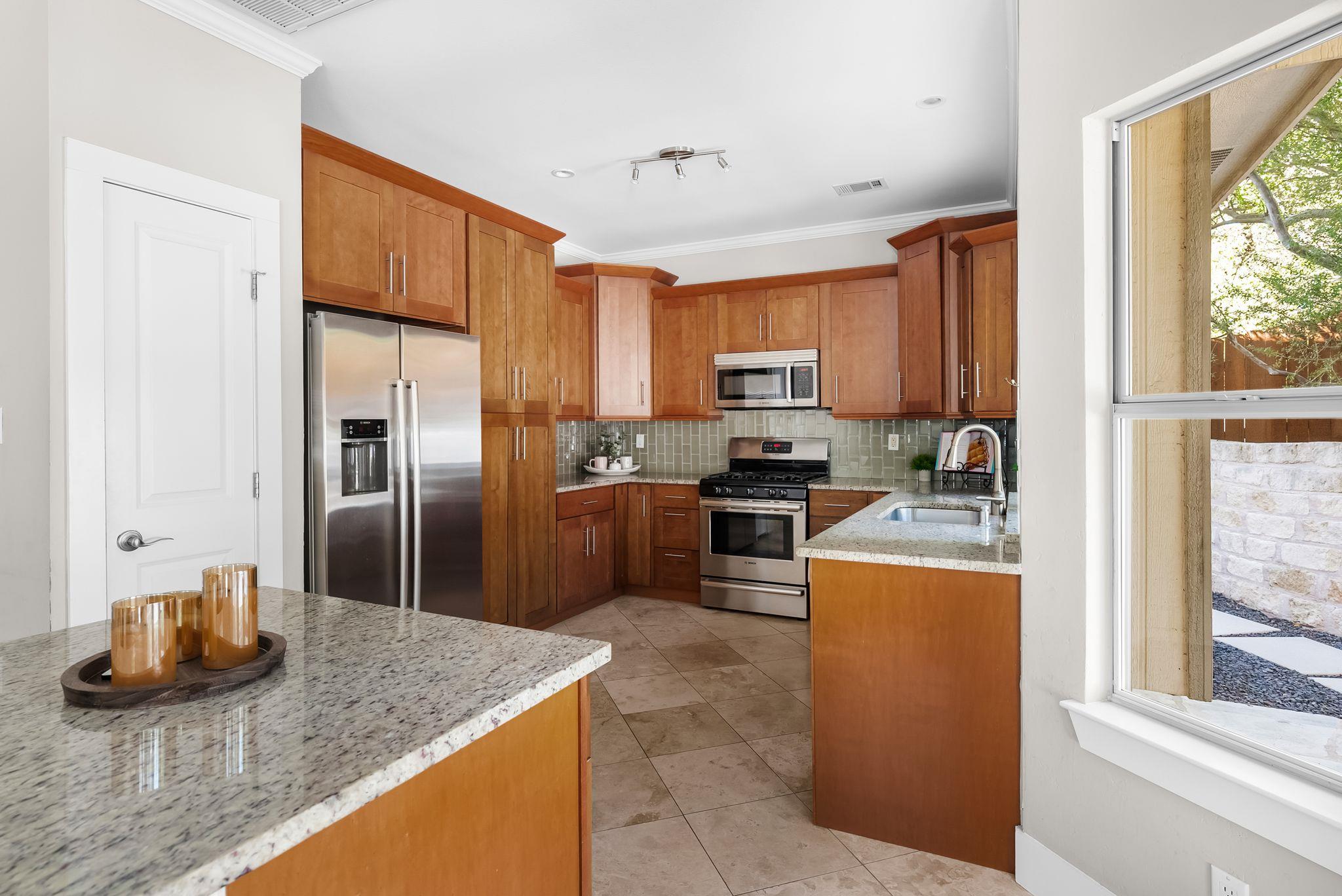 10919 Sierra Oaks, Austin, TX 78759