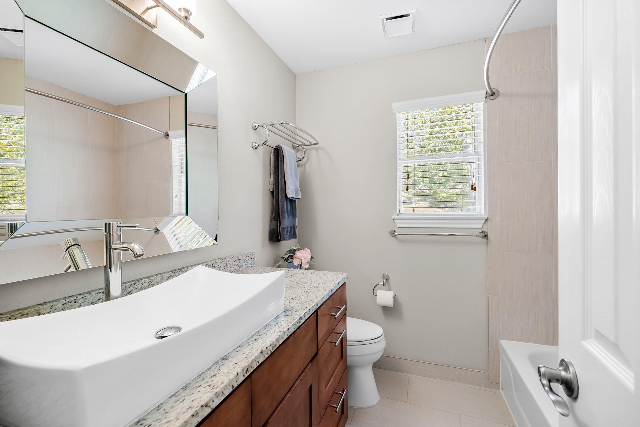 10919 Sierra Oaks, Austin, TX 78759