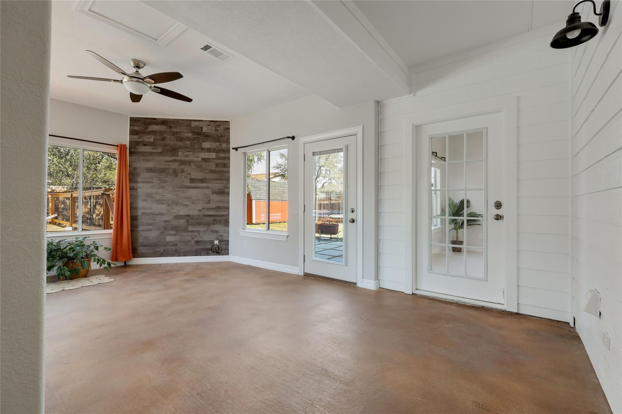 20702 Harding Cv, Lago Vista, TX 78645