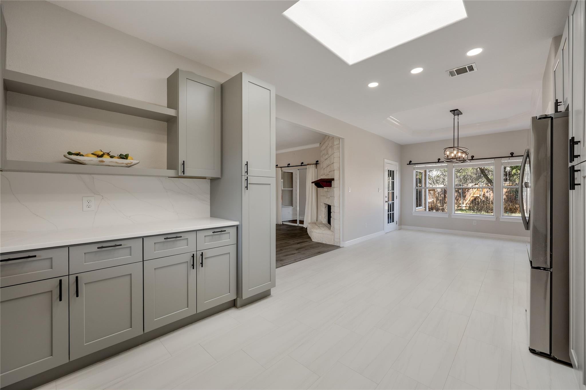 20702 Harding Cv, Lago Vista, TX 78645