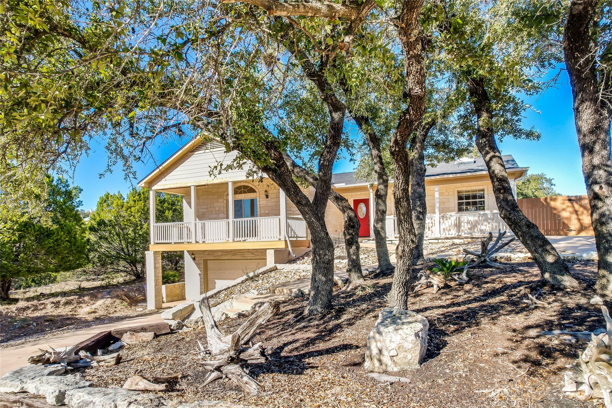 20702 Harding Cv, Lago Vista, TX 78645