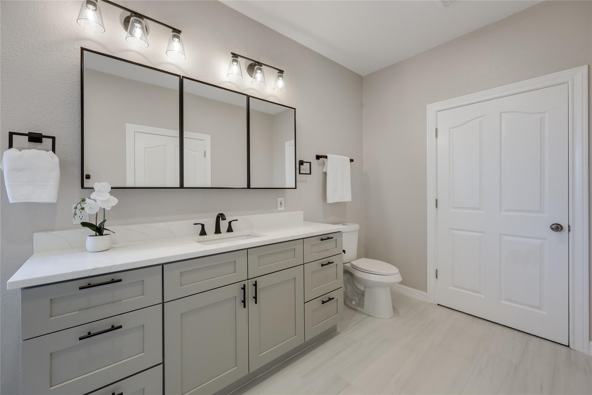 20702 Harding Cv, Lago Vista, TX 78645