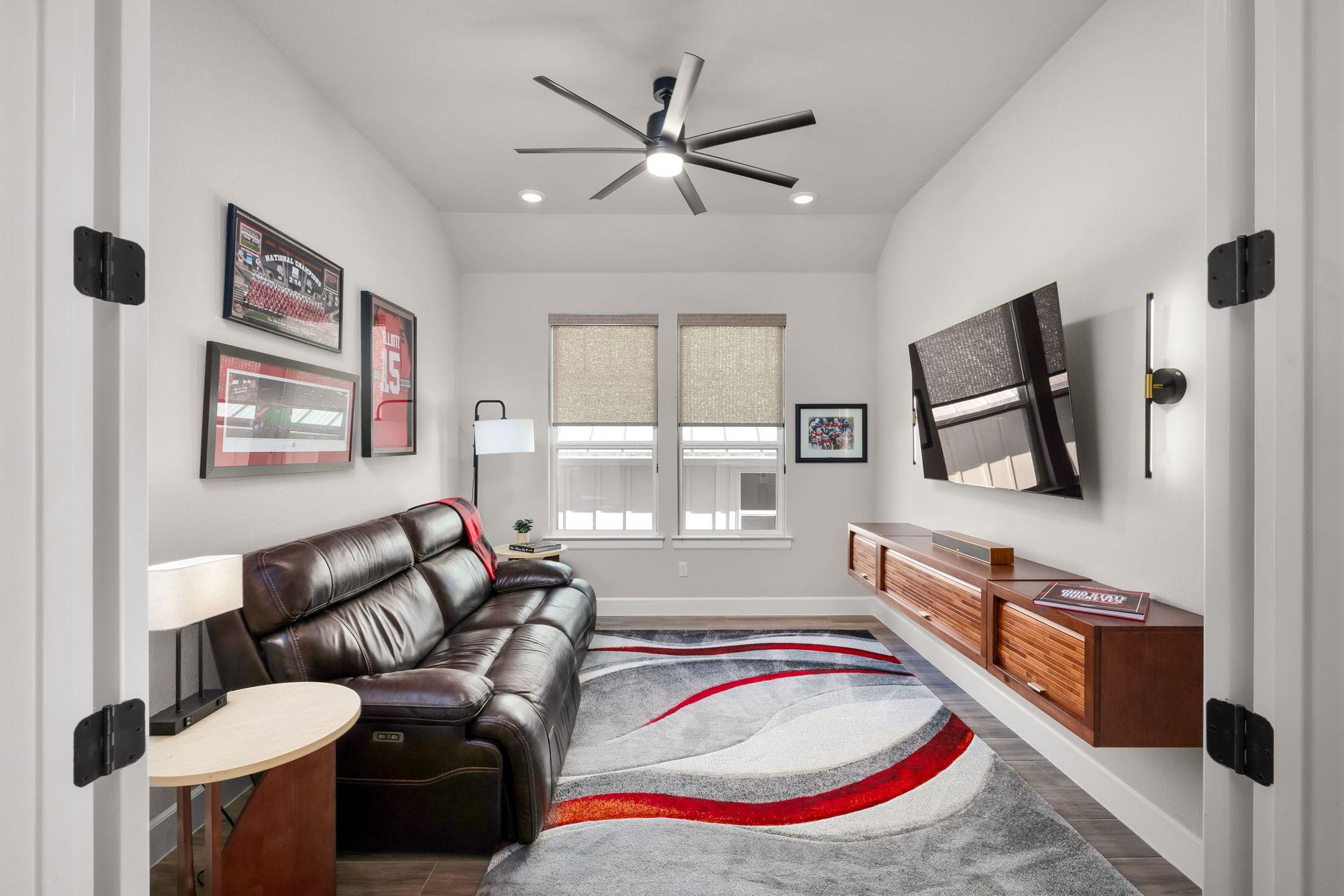 438 Playing Cypress Dr, San Marcos, TX 78666