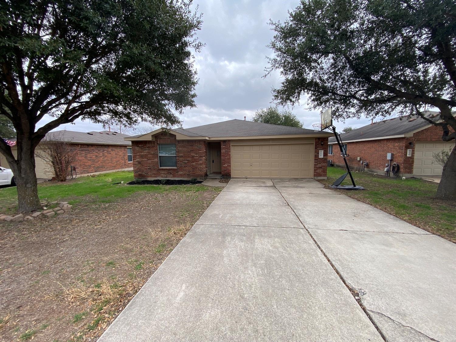 258 Western Dr, Kyle, TX 78640