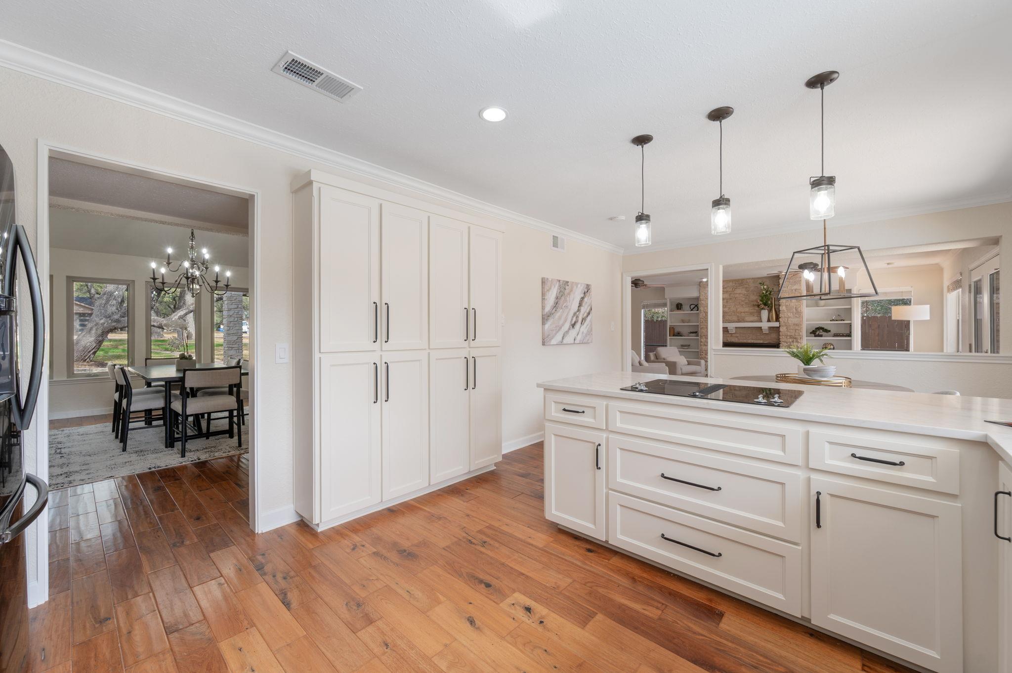 10601 Spicewood Pkwy, Austin, TX 78750