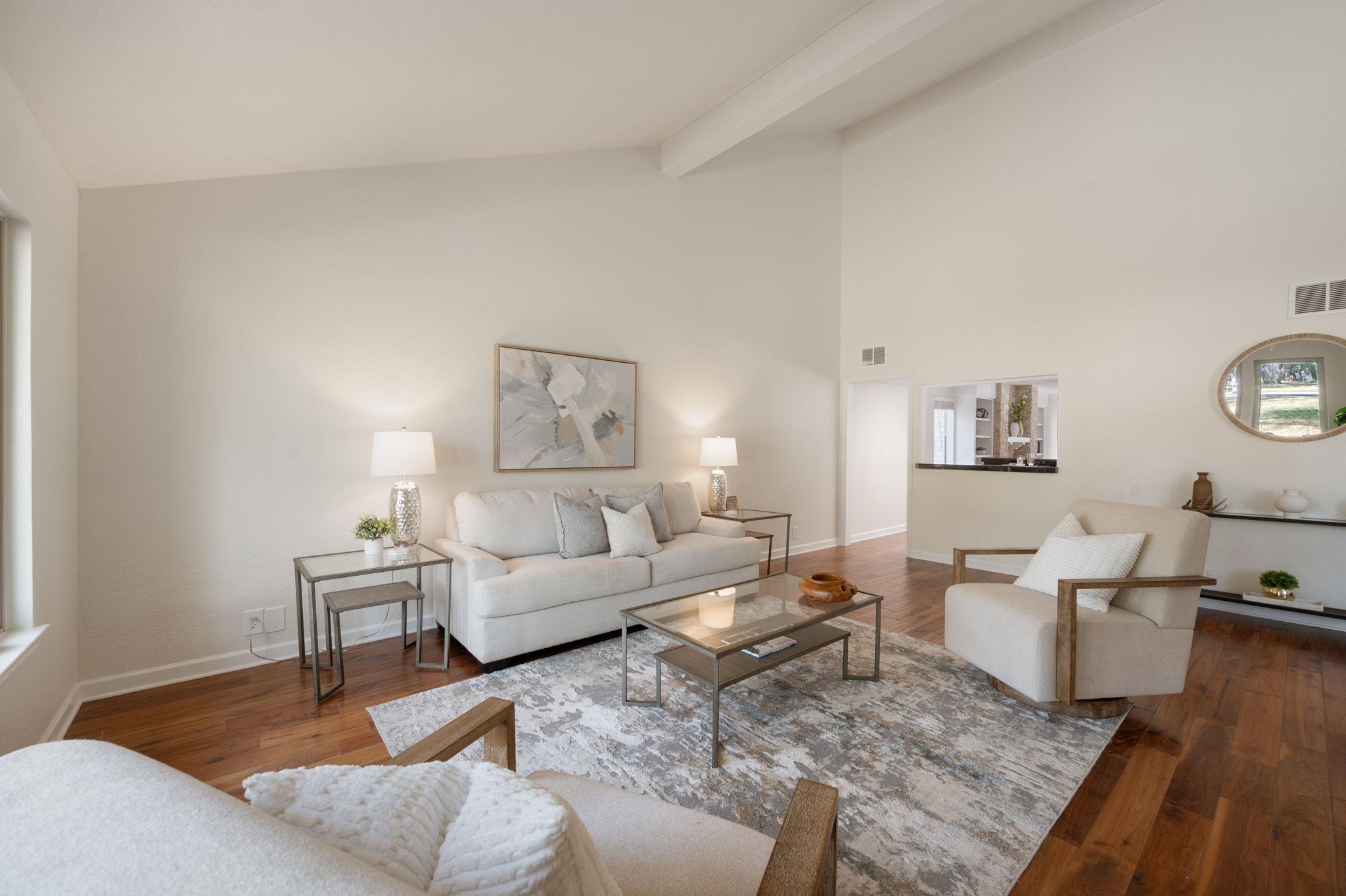 10601 Spicewood Pkwy, Austin, TX 78750