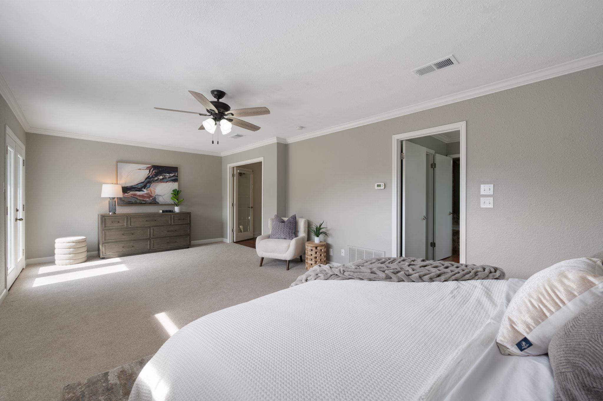 10601 Spicewood Pkwy, Austin, TX 78750