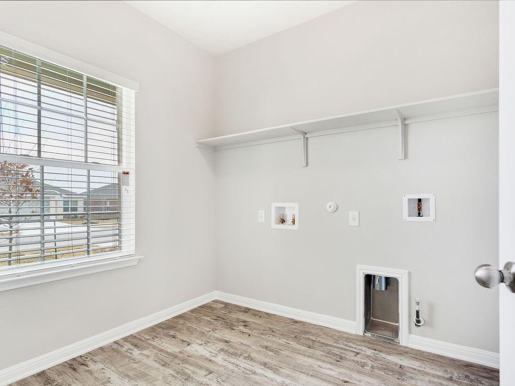 18434 Stevie Ray Dr, Round Rock, TX 78664