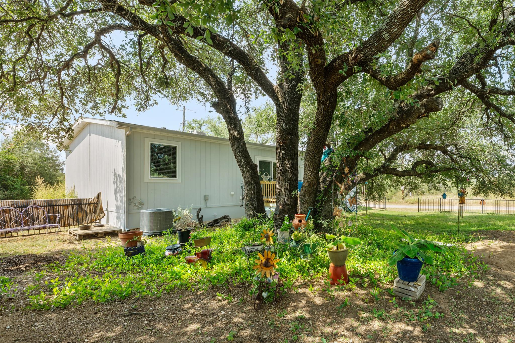 500 Dallas St, Kingsland, TX 78639