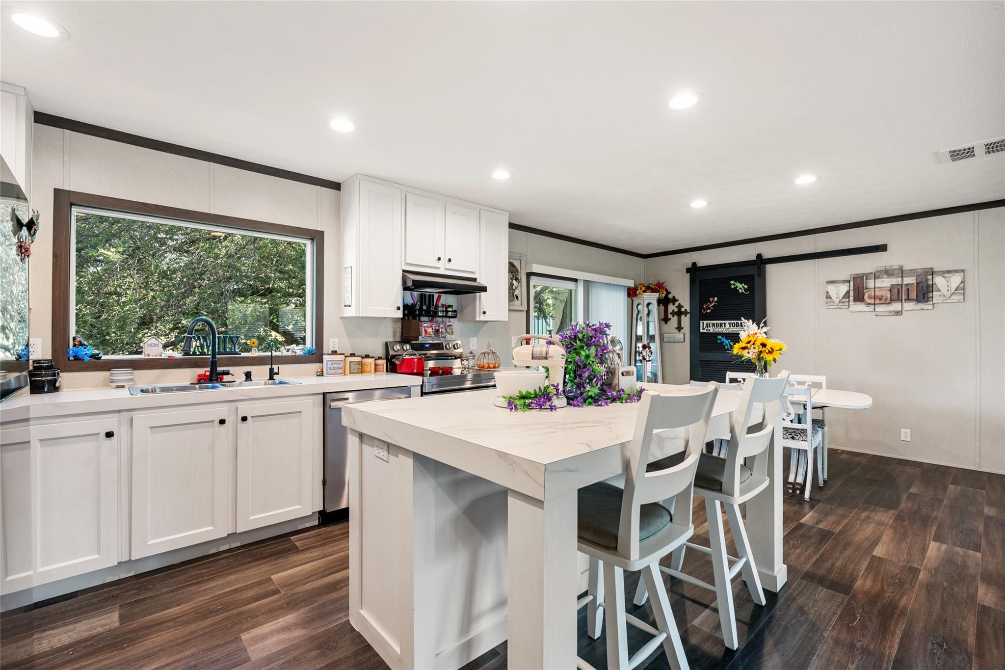 500 Dallas St, Kingsland, TX 78639