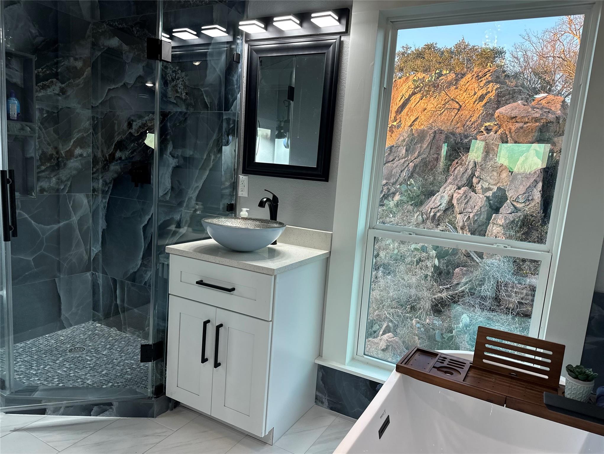 190 Clear Creek, Burnet, TX 78611