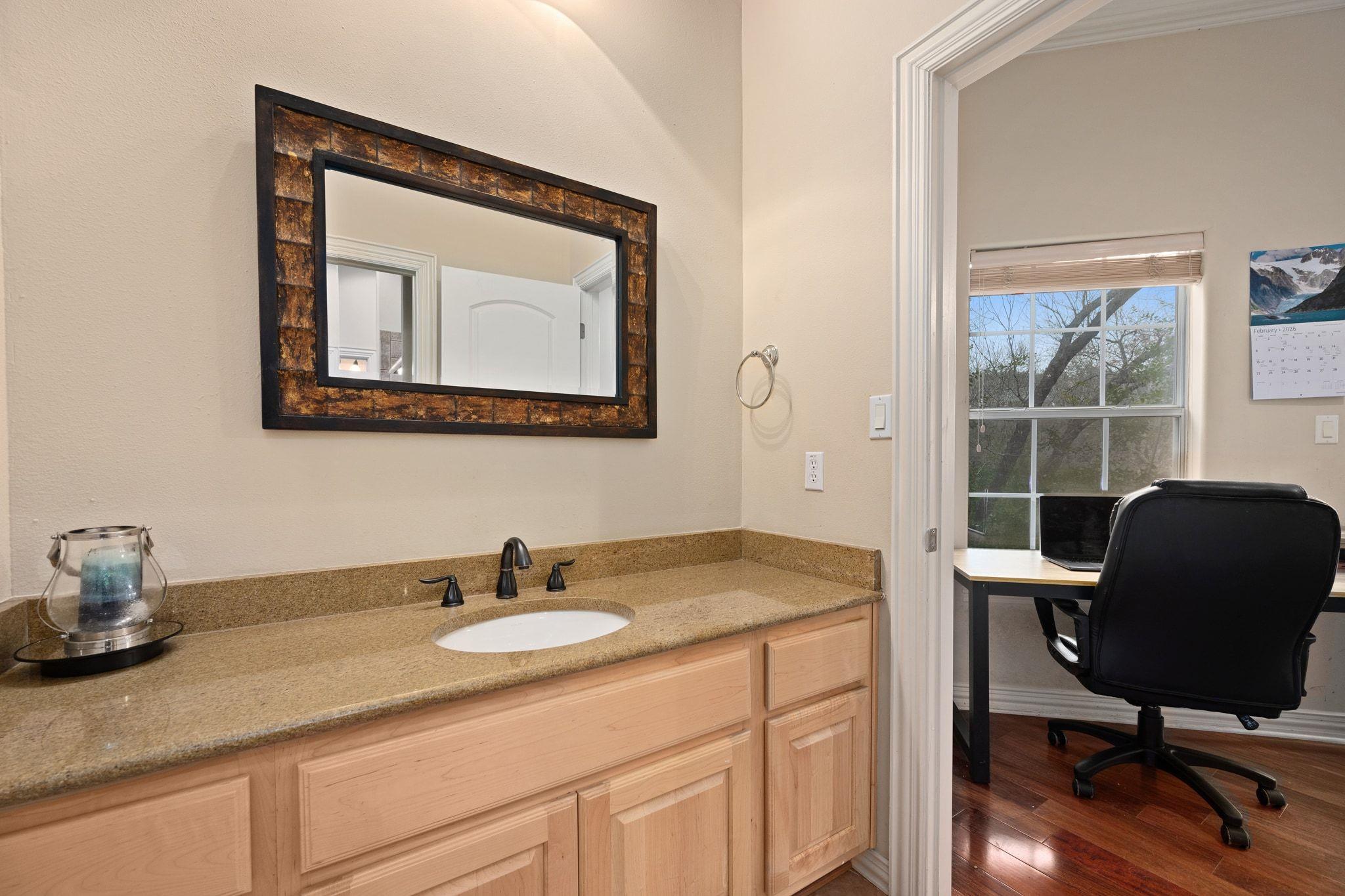 5600 SPURFLOWER Dr, Austin, TX 78759