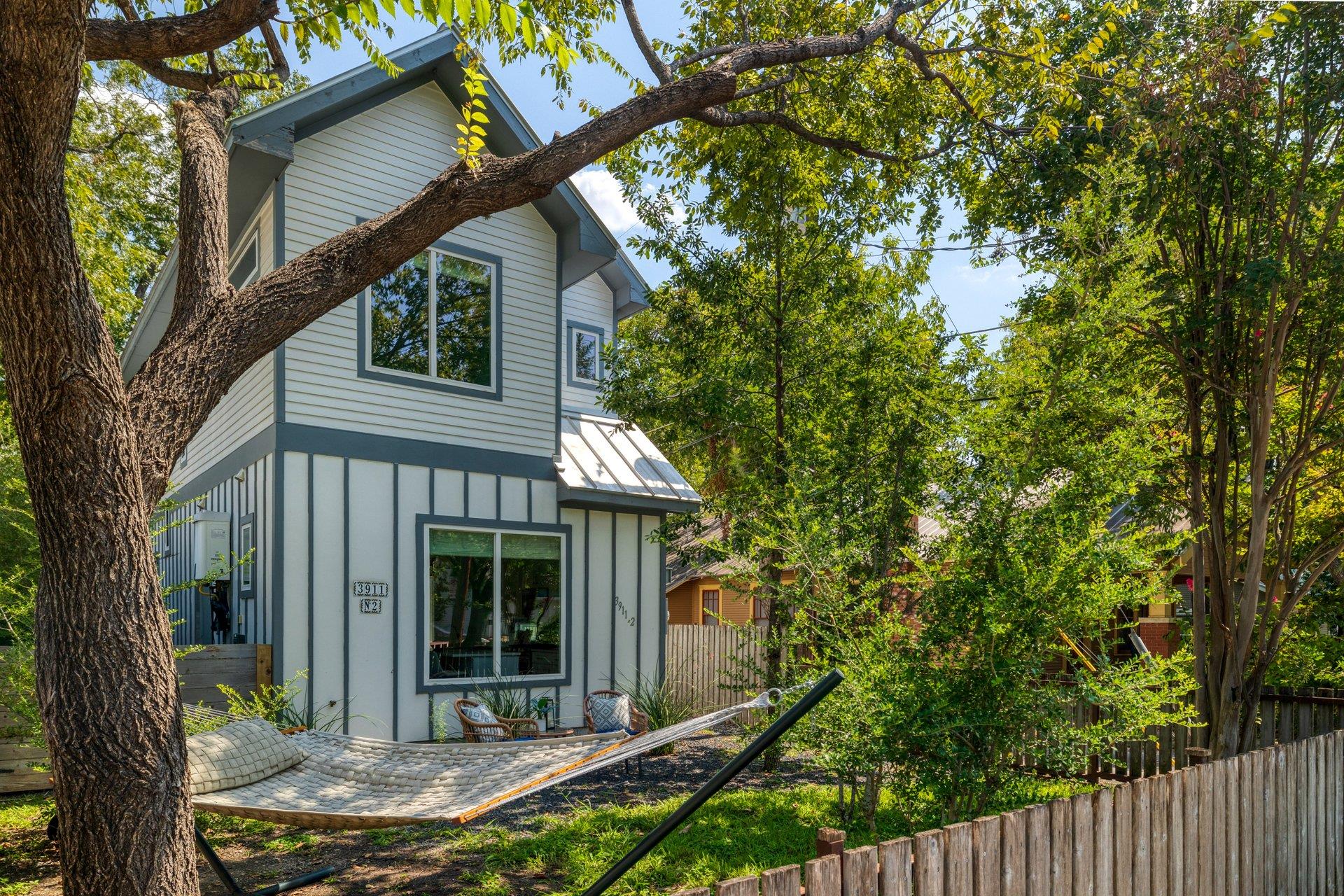 3911 Duval St # 2, Austin, TX 78751