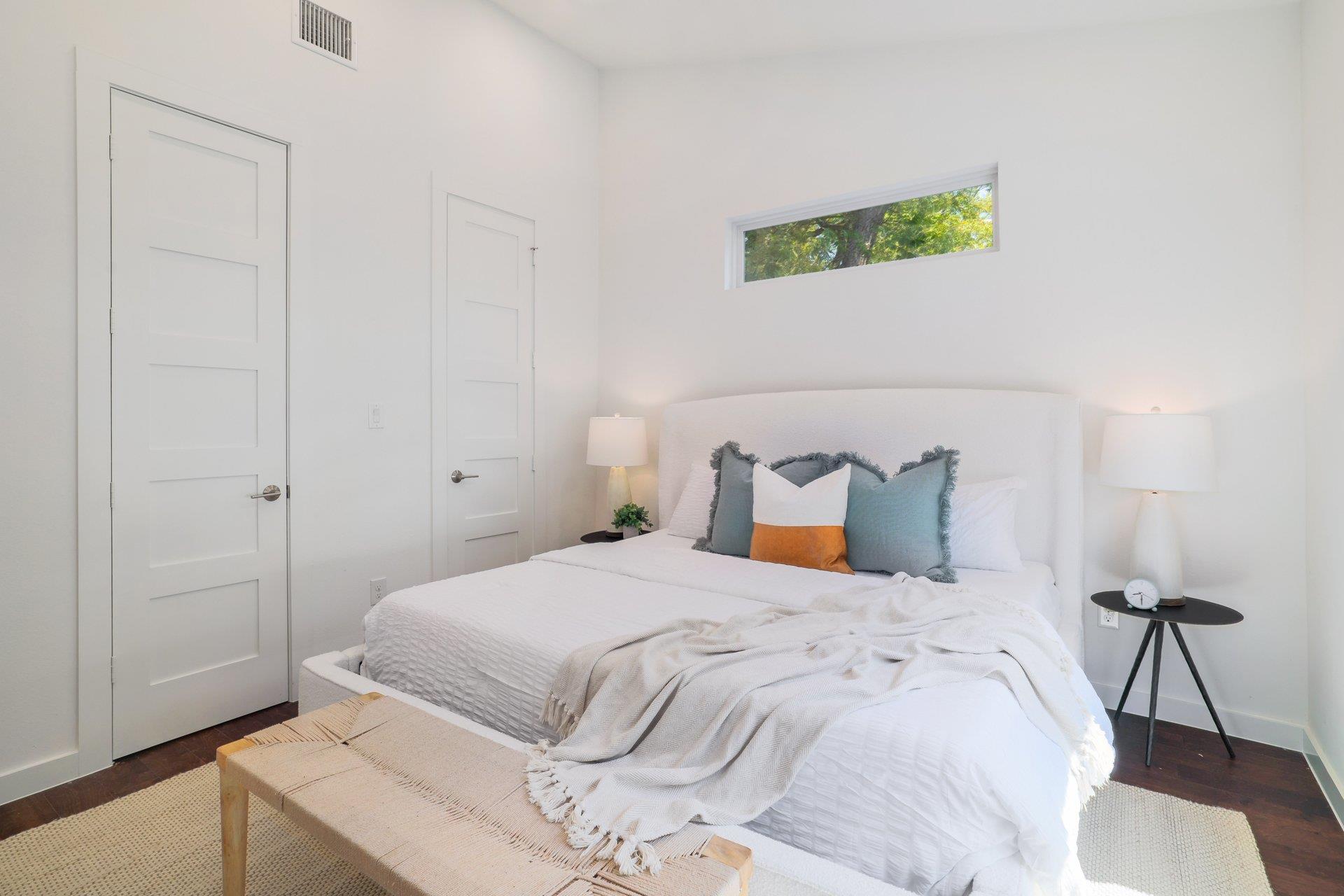 3911 Duval St # 2, Austin, TX 78751