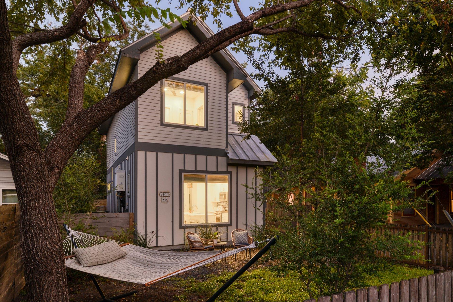 3911 Duval St # 2, Austin, TX 78751