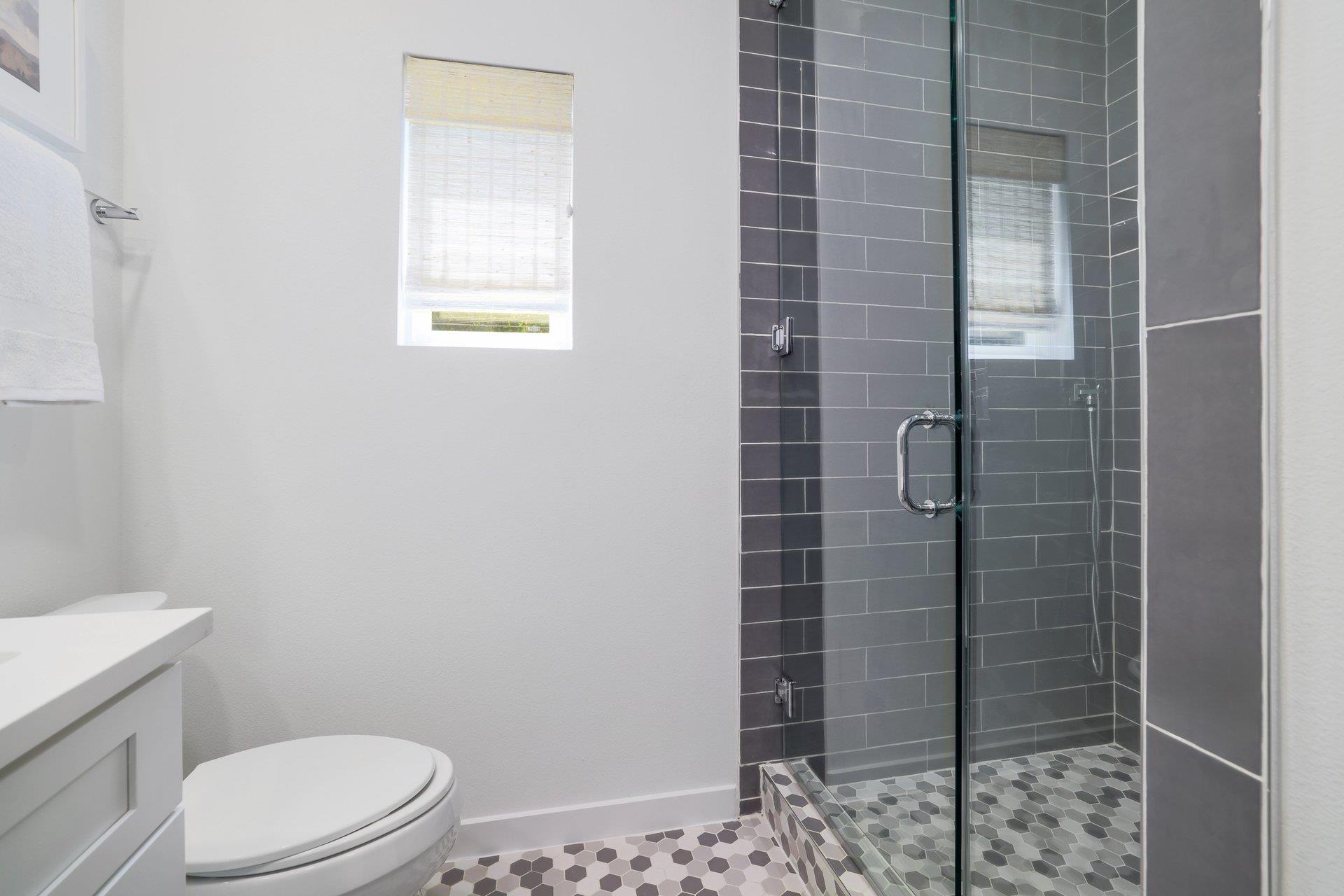 3911 Duval St # 2, Austin, TX 78751