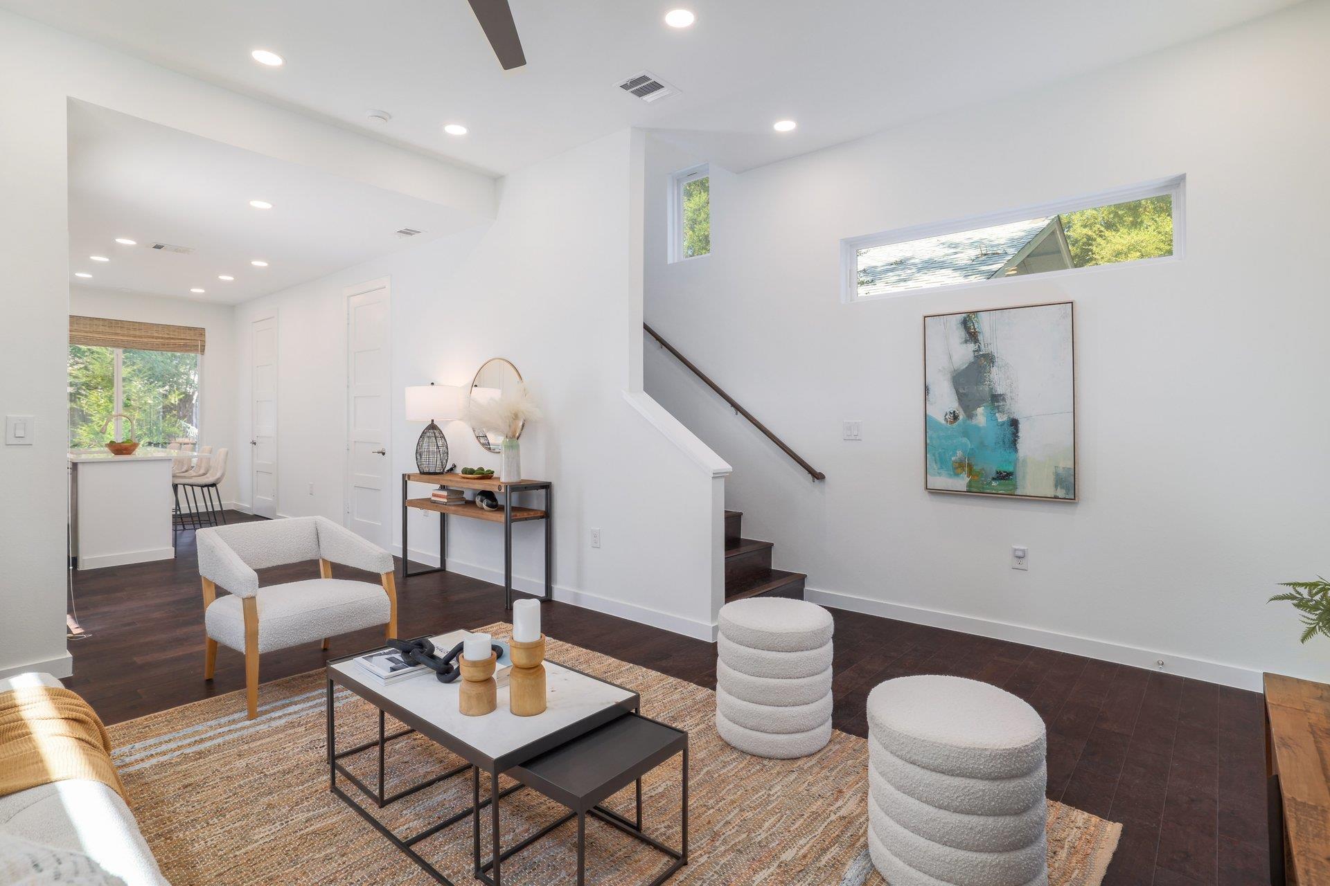 3911 Duval St # 2, Austin, TX 78751