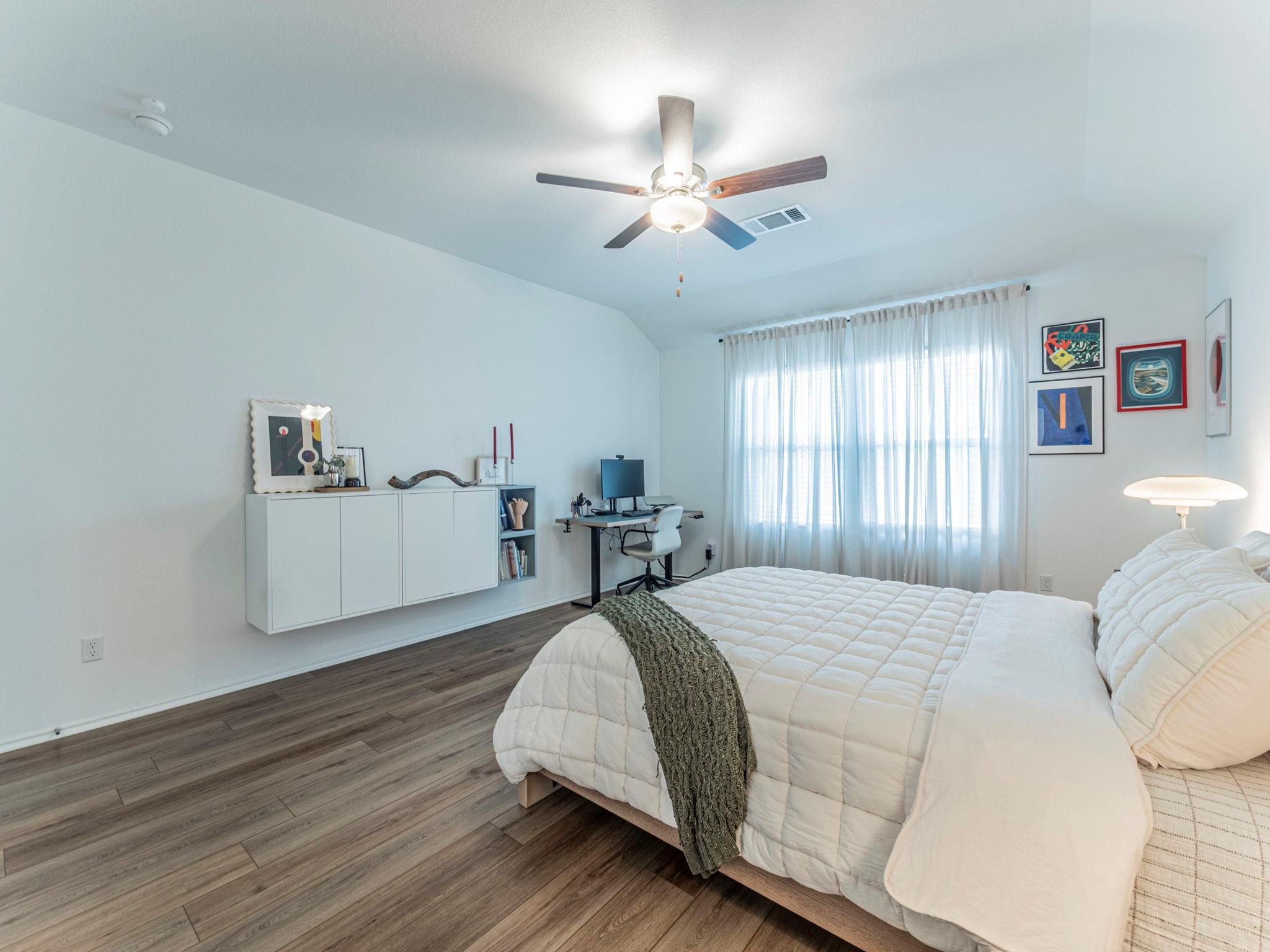 524 Sebring Cir, Hutto, TX 78634