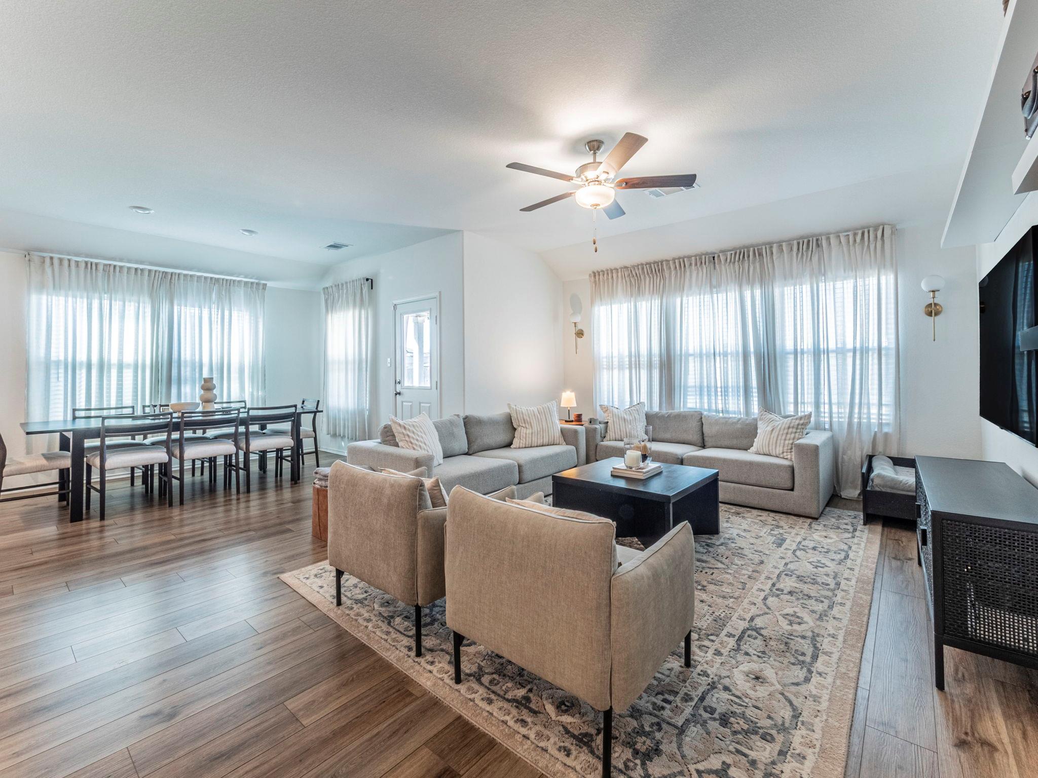 524 Sebring Cir, Hutto, TX 78634