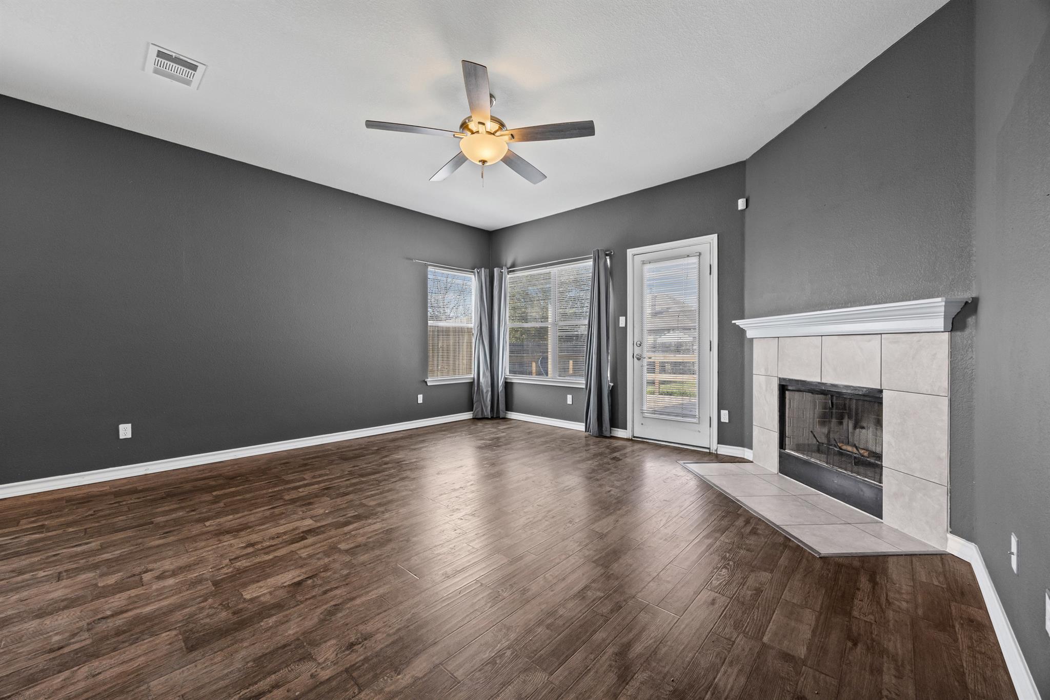 120 Almquist St, Hutto, TX 78634