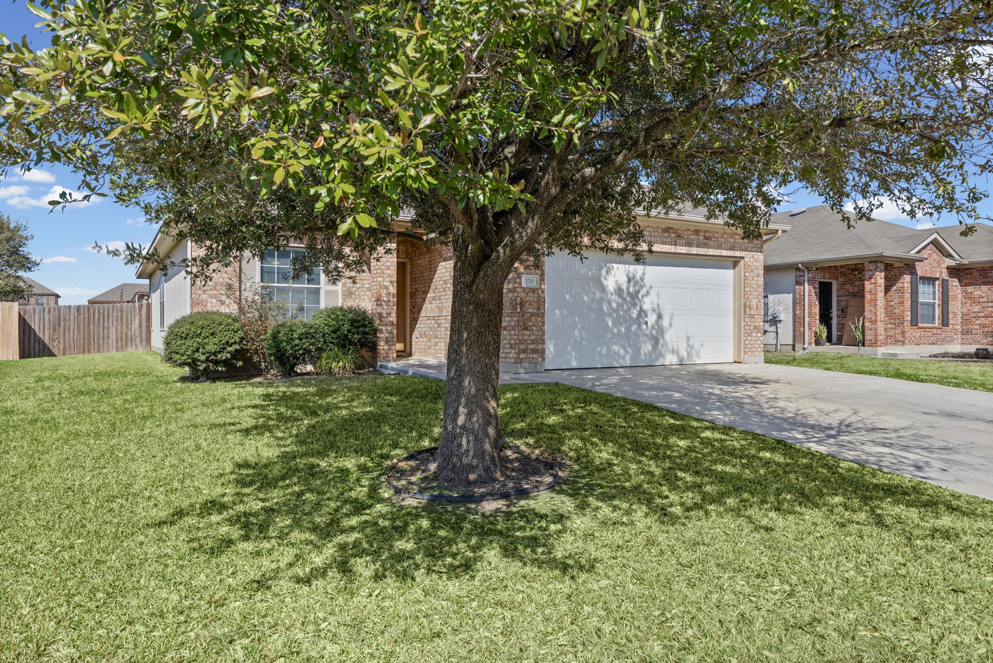 120 Almquist St, Hutto, TX 78634