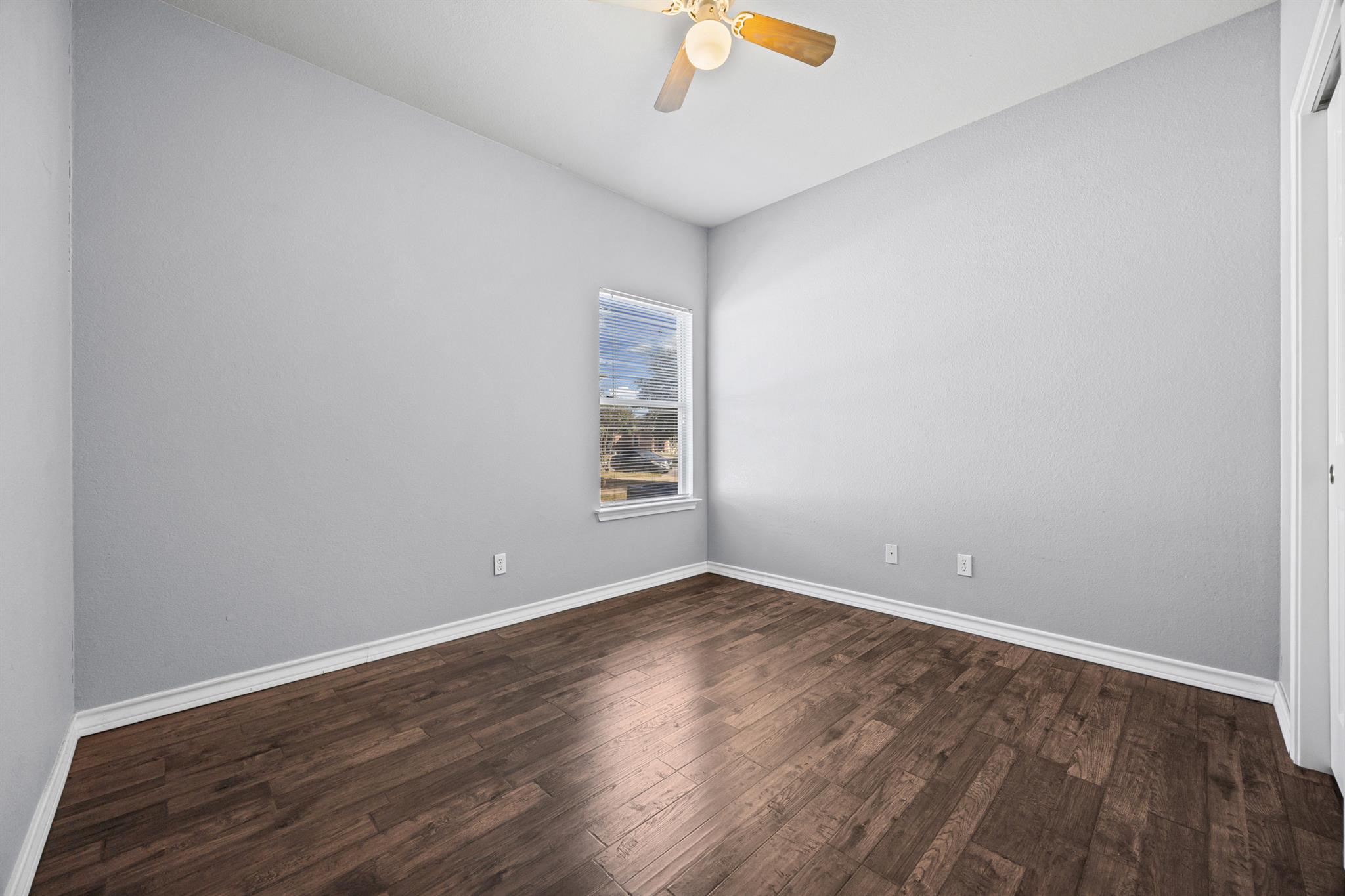 120 Almquist St, Hutto, TX 78634