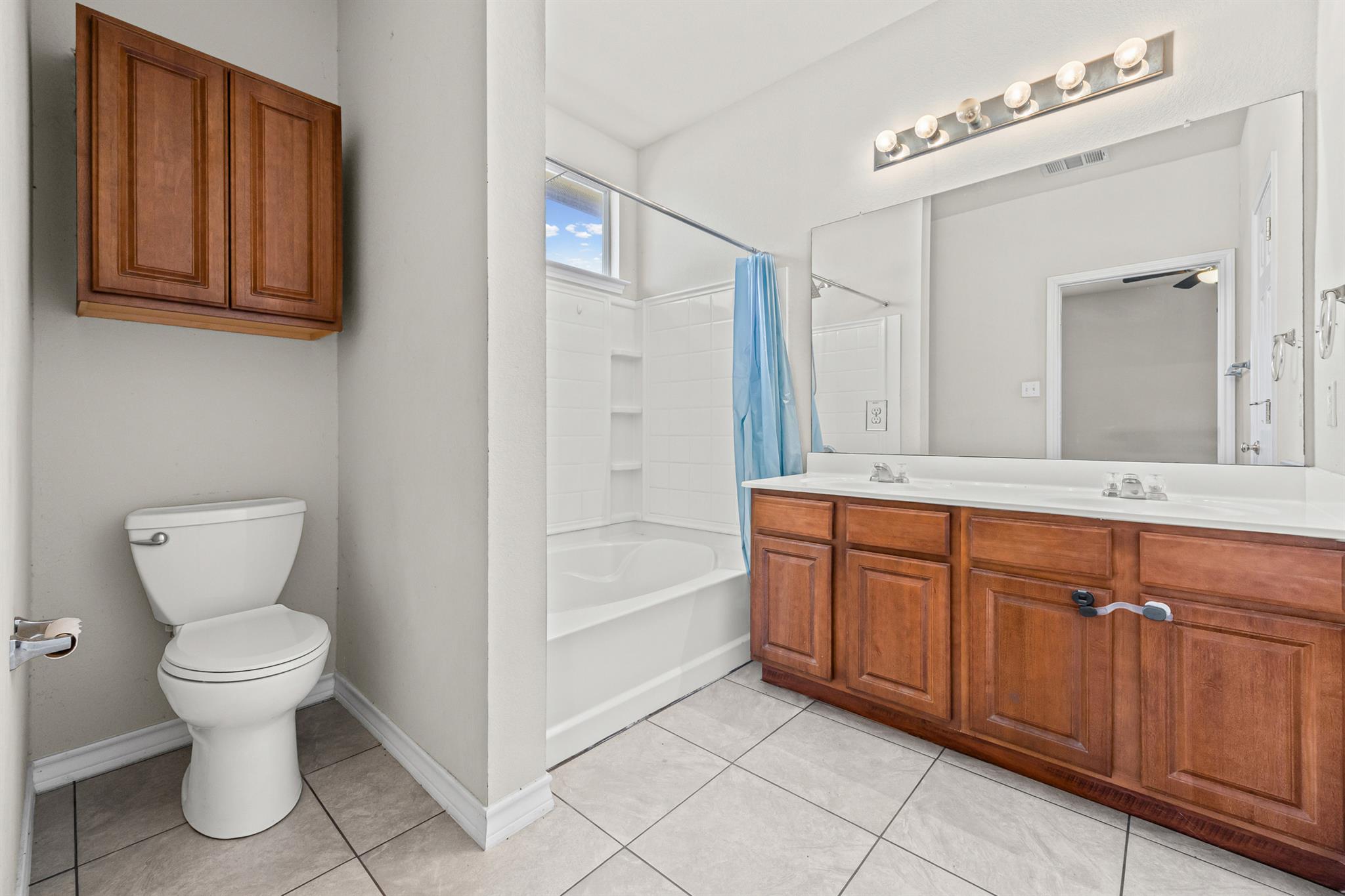 120 Almquist St, Hutto, TX 78634